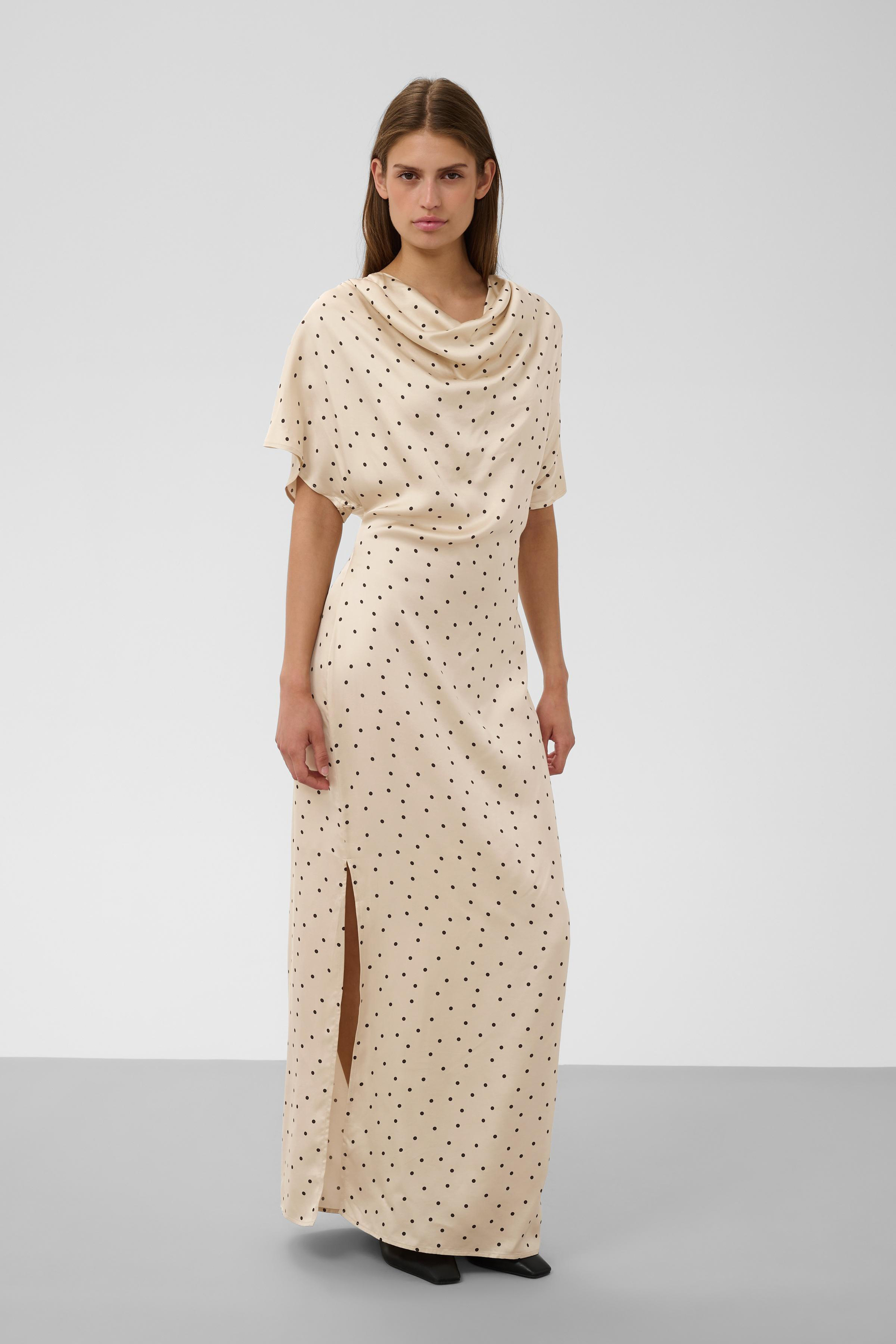 Robe, SOAKED IN LUXURY