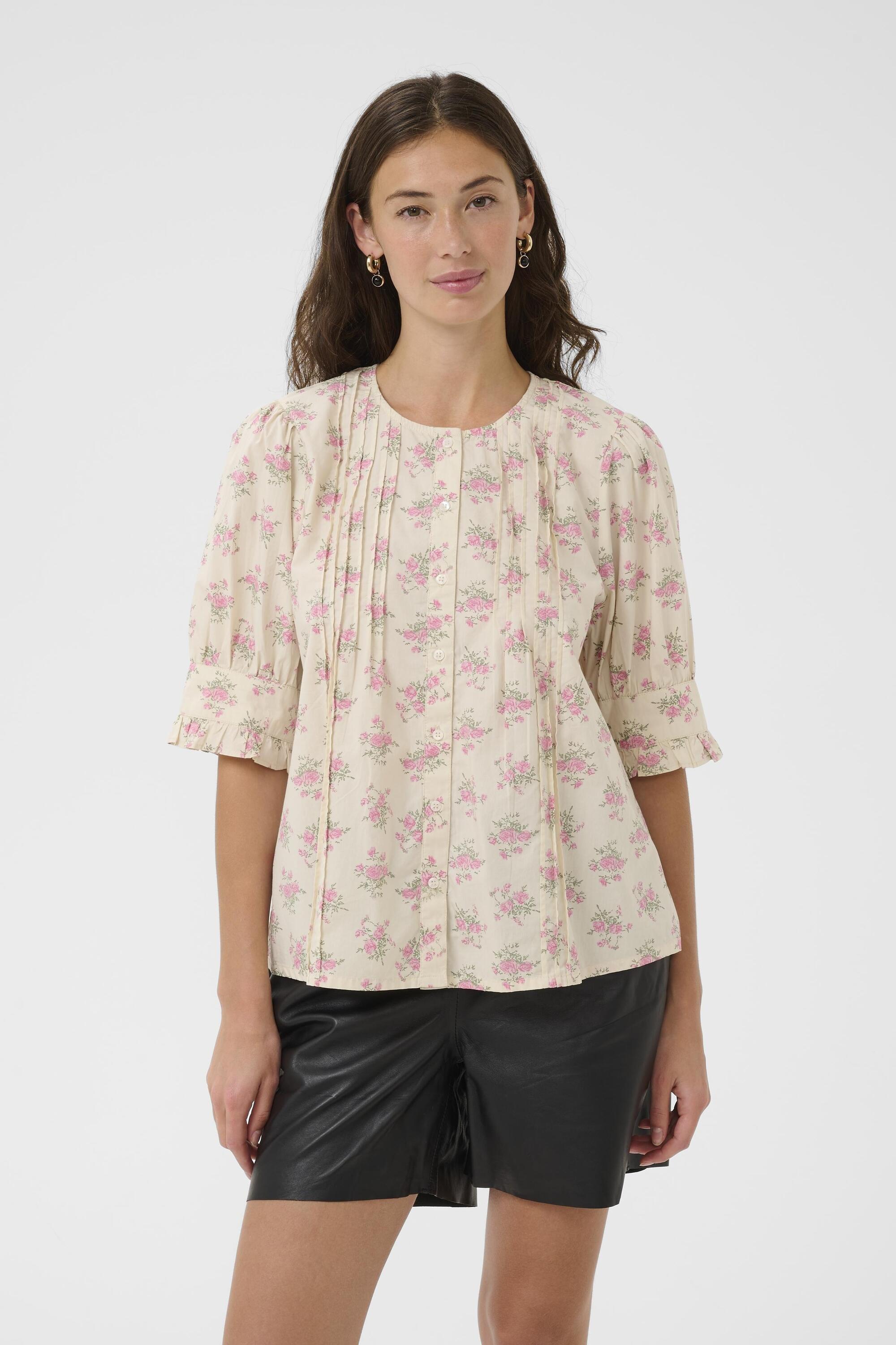 Chemise à manches courtes, CULTURE