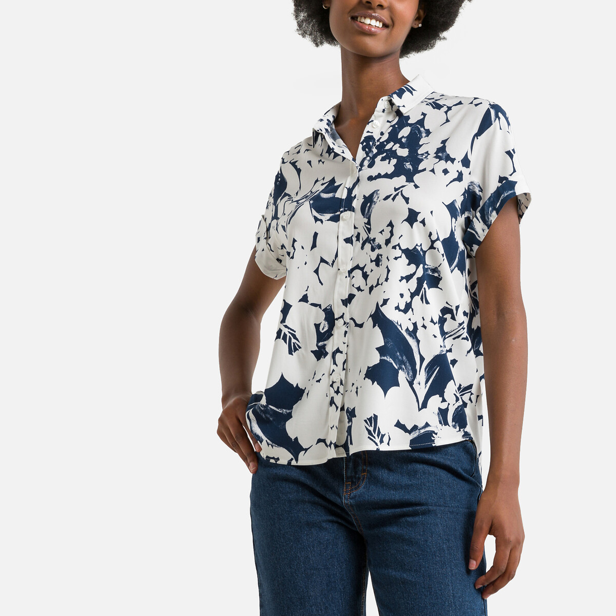 Majan Graphic Print Blouse with Short Sleeves