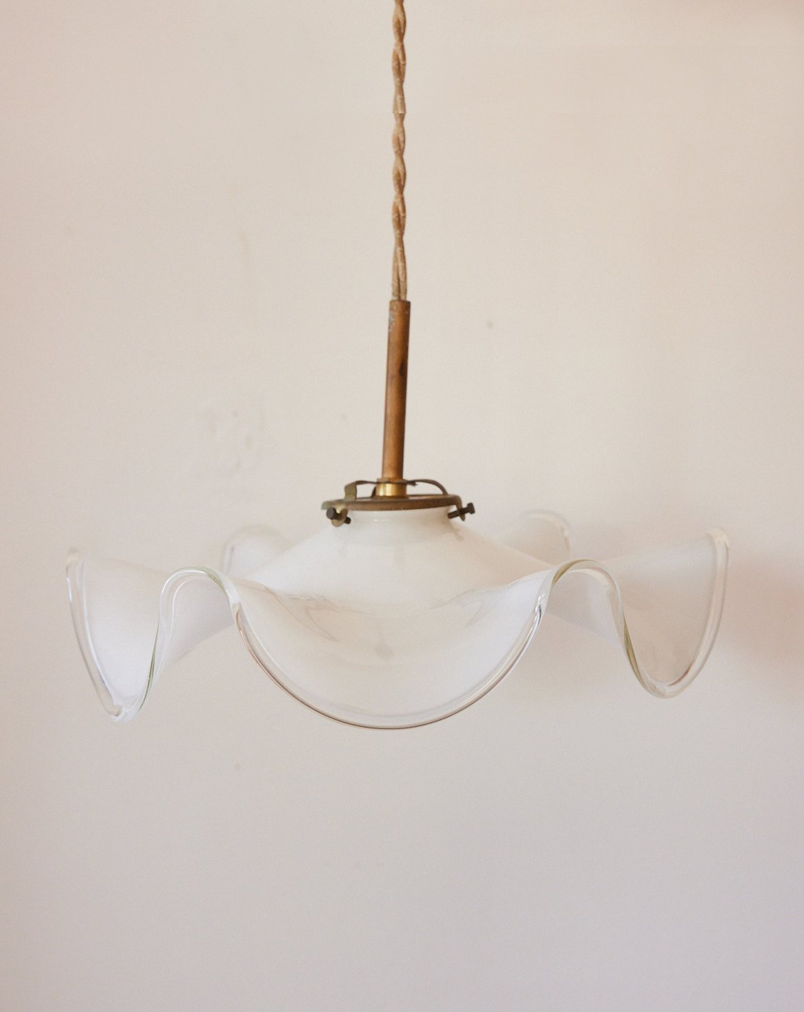 Suspension opaline blanche vintage Sonia N°317 - Bon état, DEBONGOUT