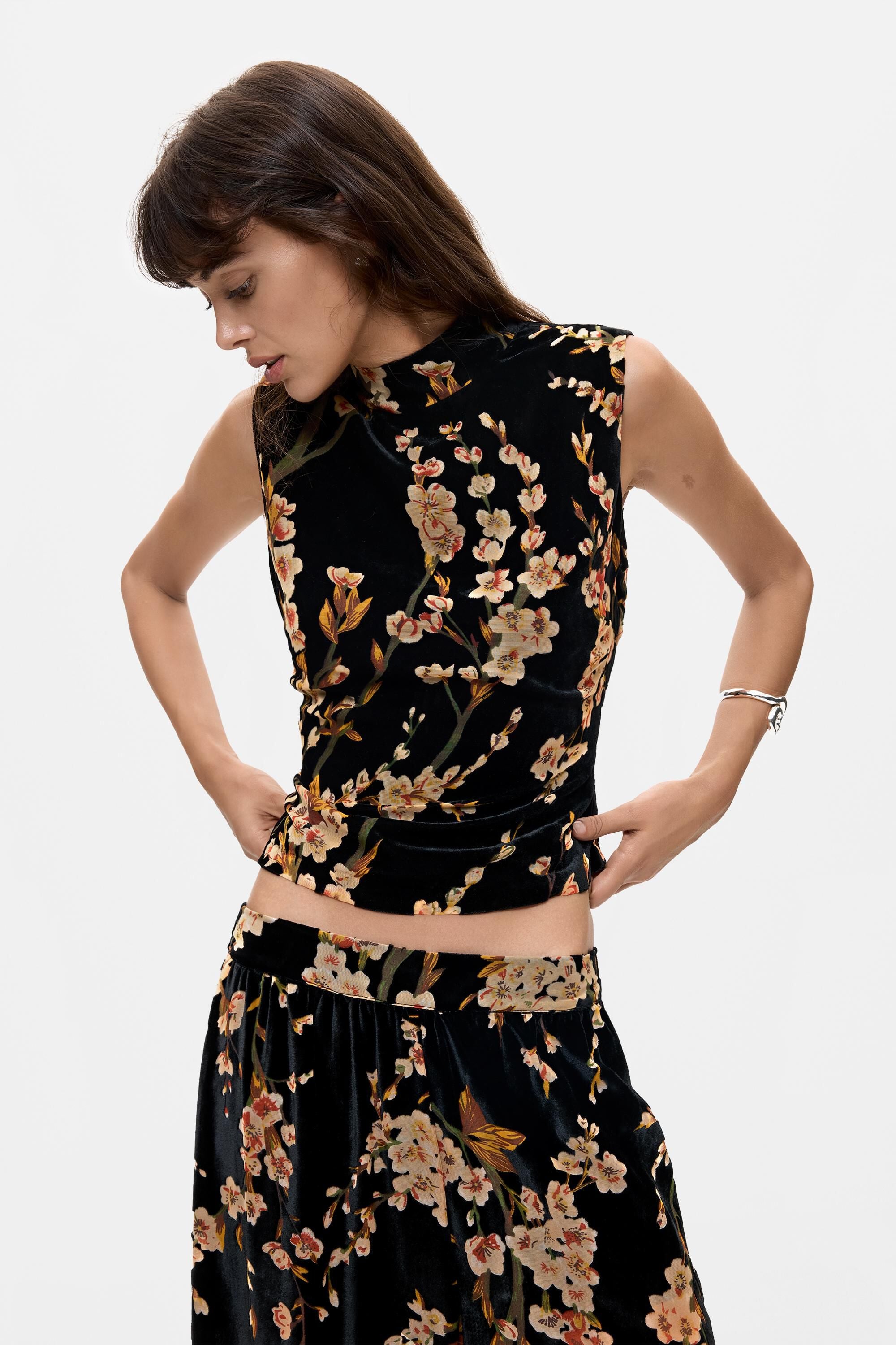 top en velours à fleurs, DESIGUAL
