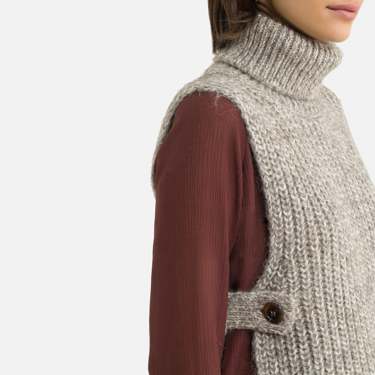 cable knit sleeveless turtleneck