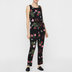 Estampado flores fundo preto