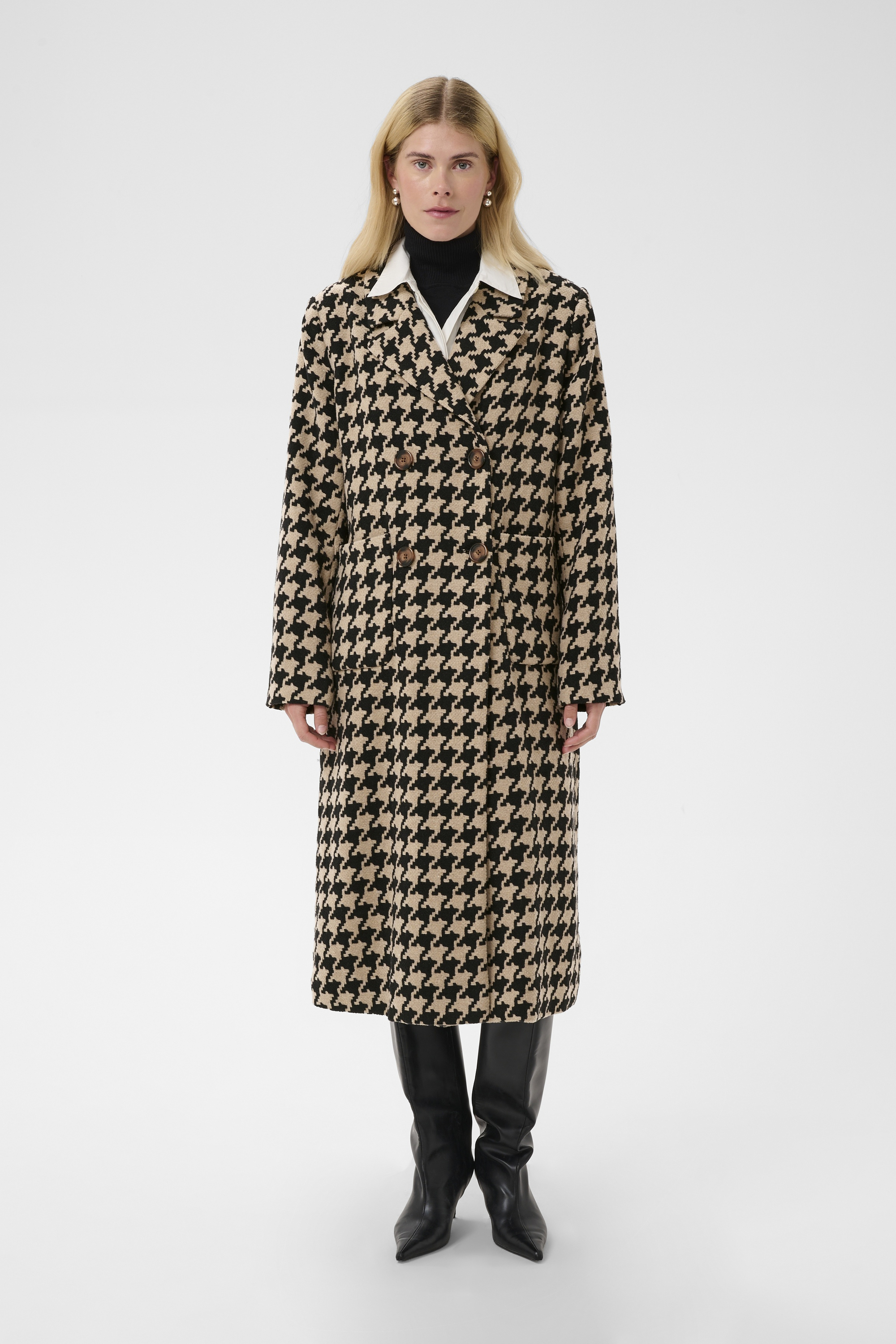 Manteau, CULTURE