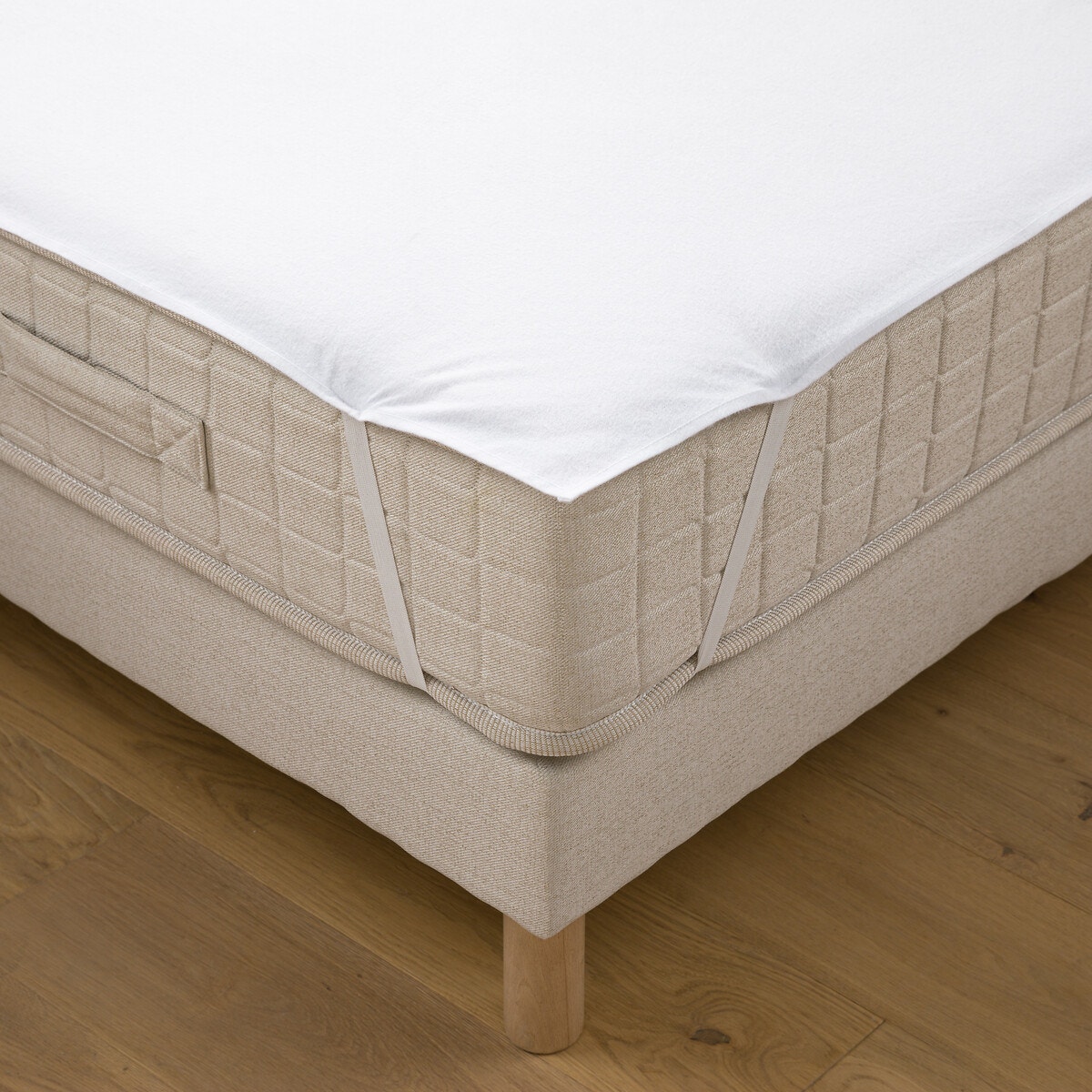 Protège-matelas anti-punaise de lit houssable 140x200 cm pour matelas ép.  19 à 34 cm