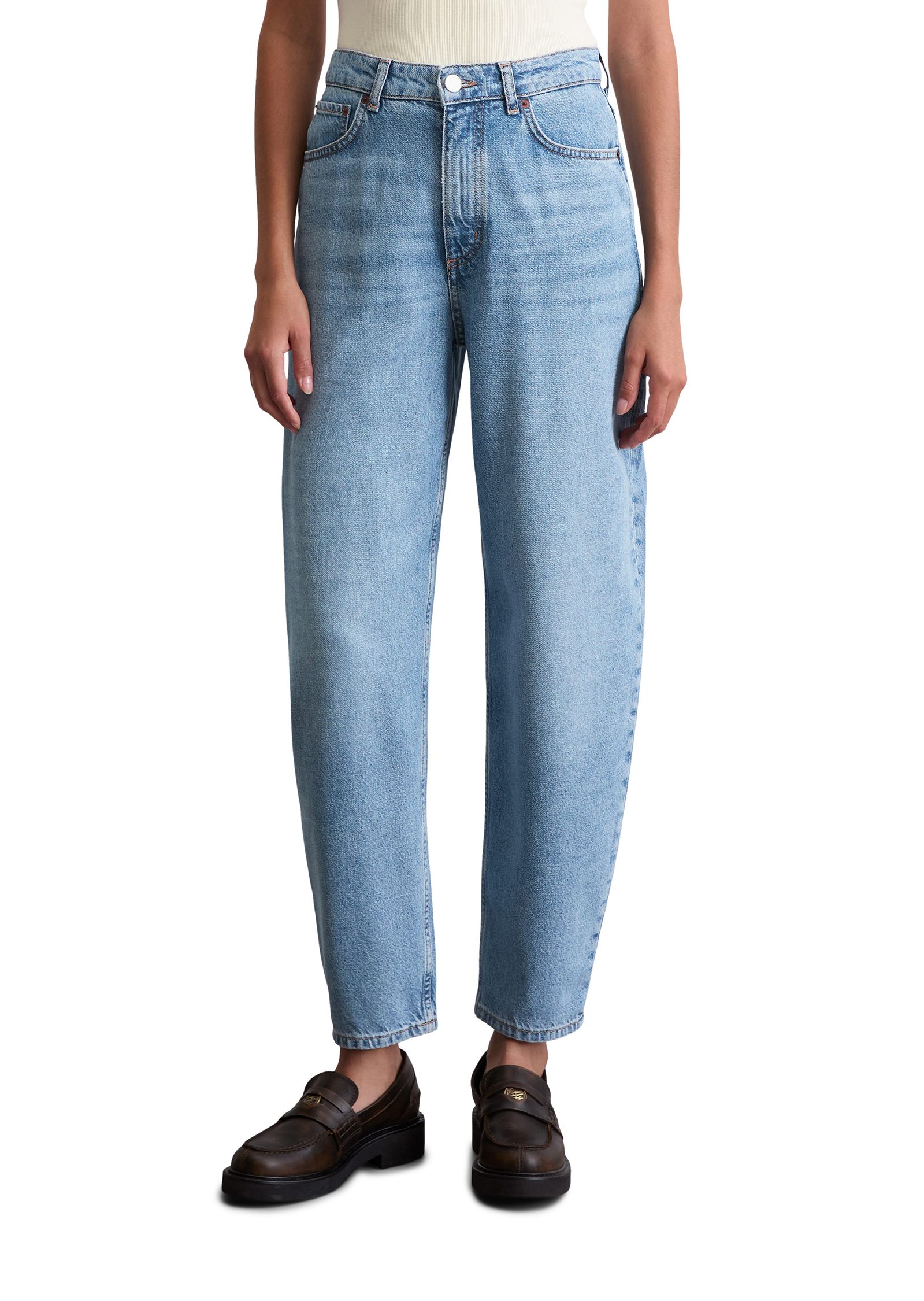 Jeans modèle Lara barrel cropped en TENCEL™ Lyocell avec du coton, MARC O'POLO