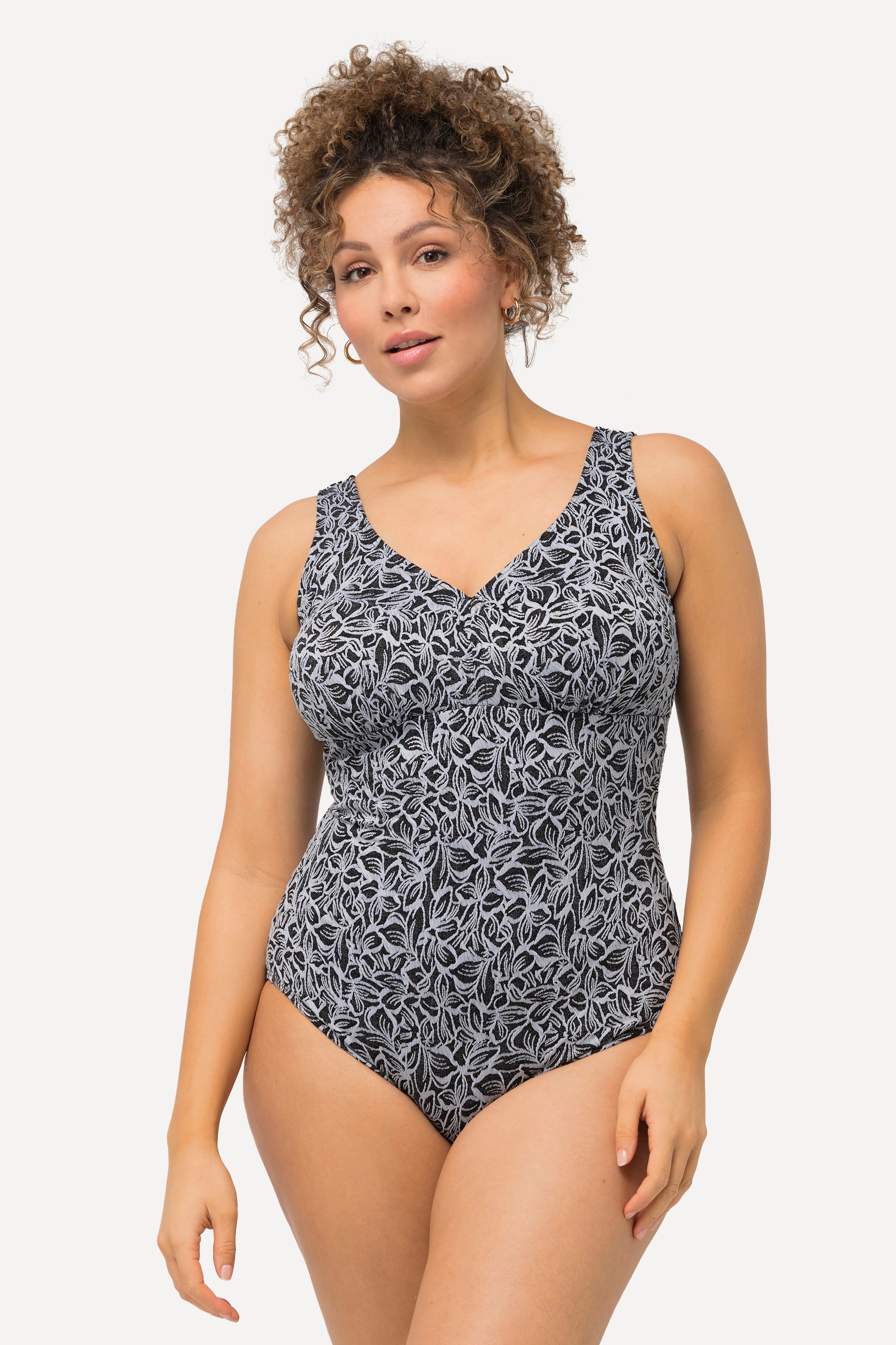 Maillot de bain avec bonnets souples., ULLA POPKEN