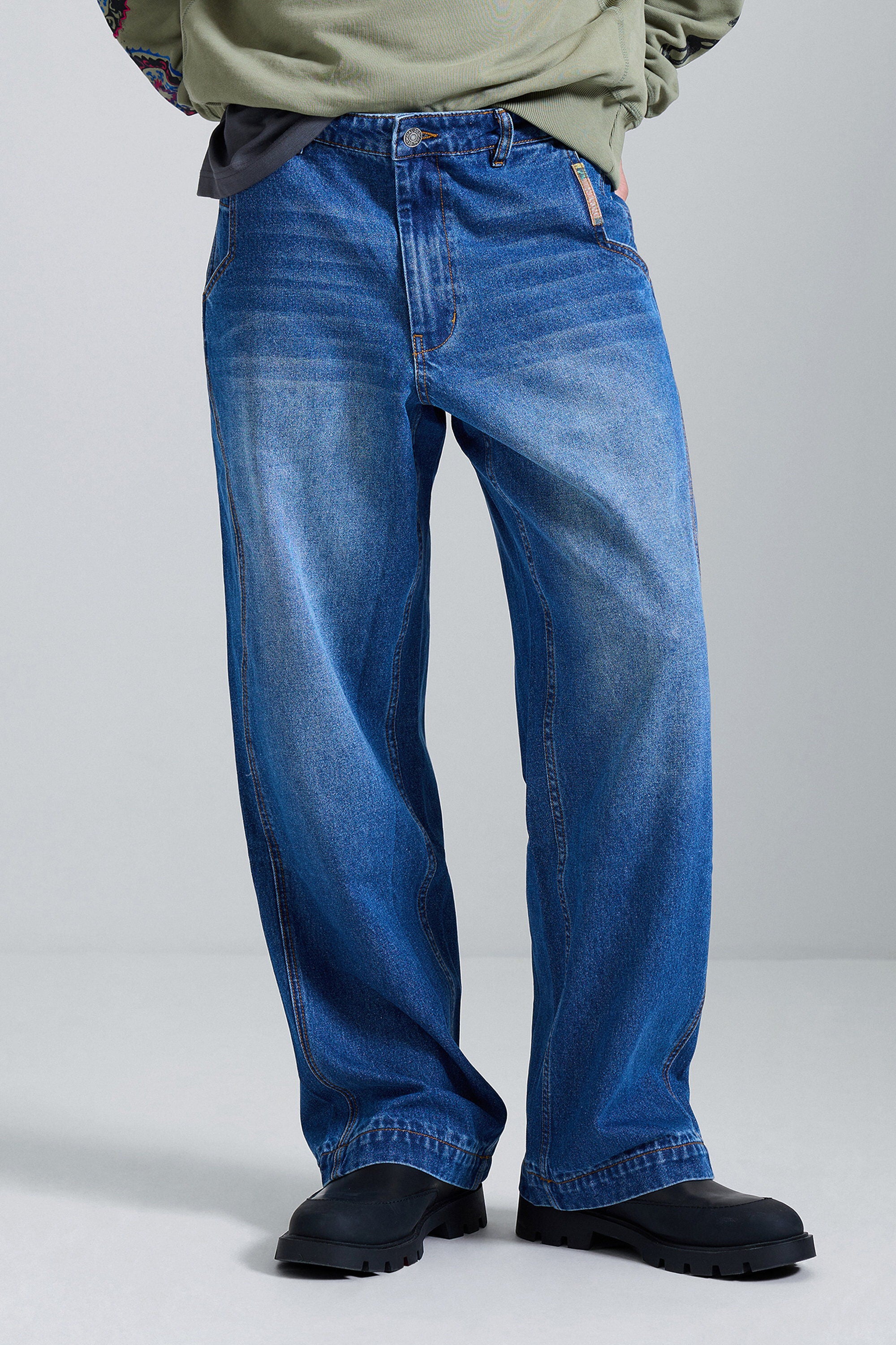 Jean uni, DESIGUAL