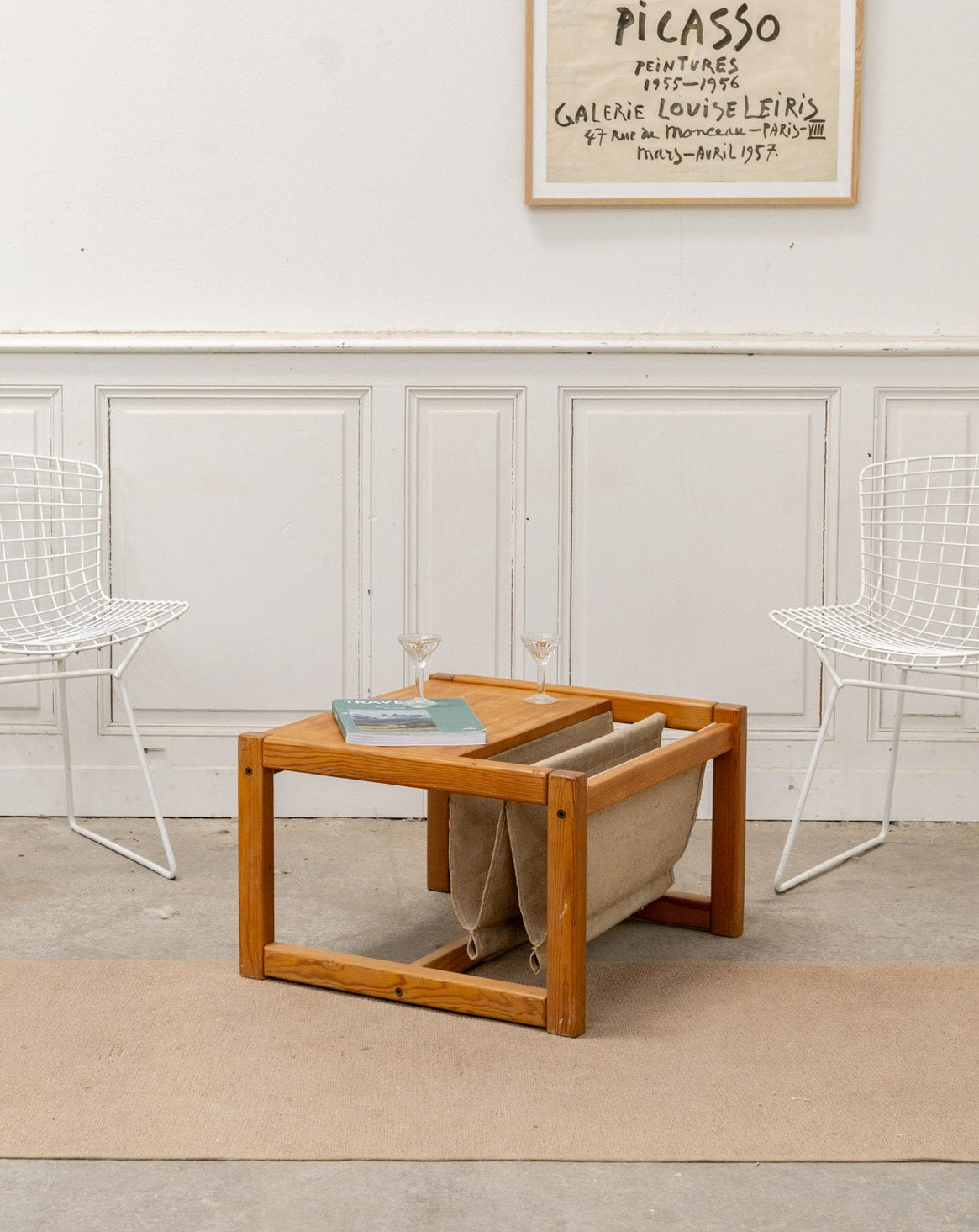 Table basse avec son porte-revue en toile Donna N°1068 - Bon état, DEBONGOUT