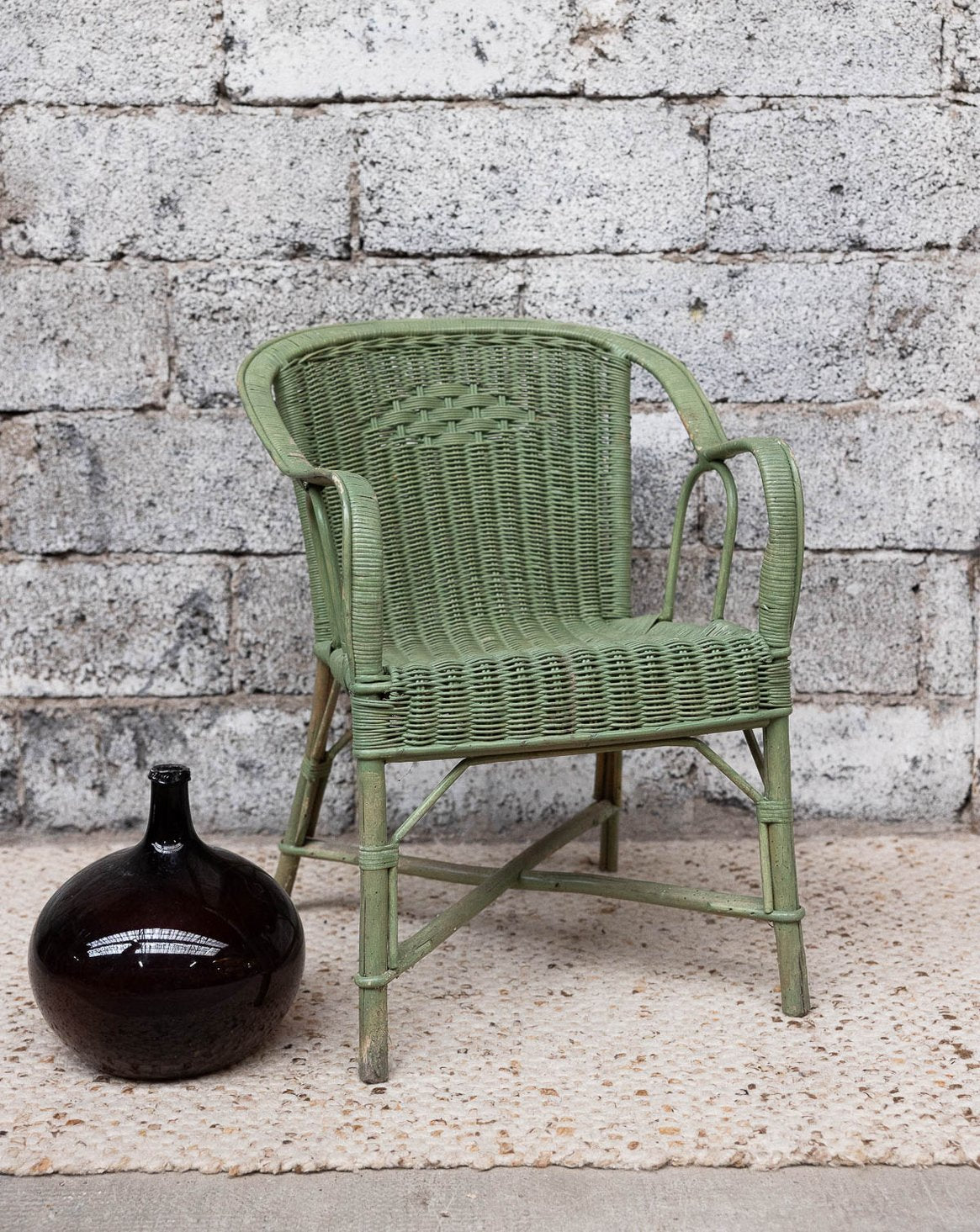 Fauteuil vert Ernest N°1504 - Bon état, DEBONGOUT