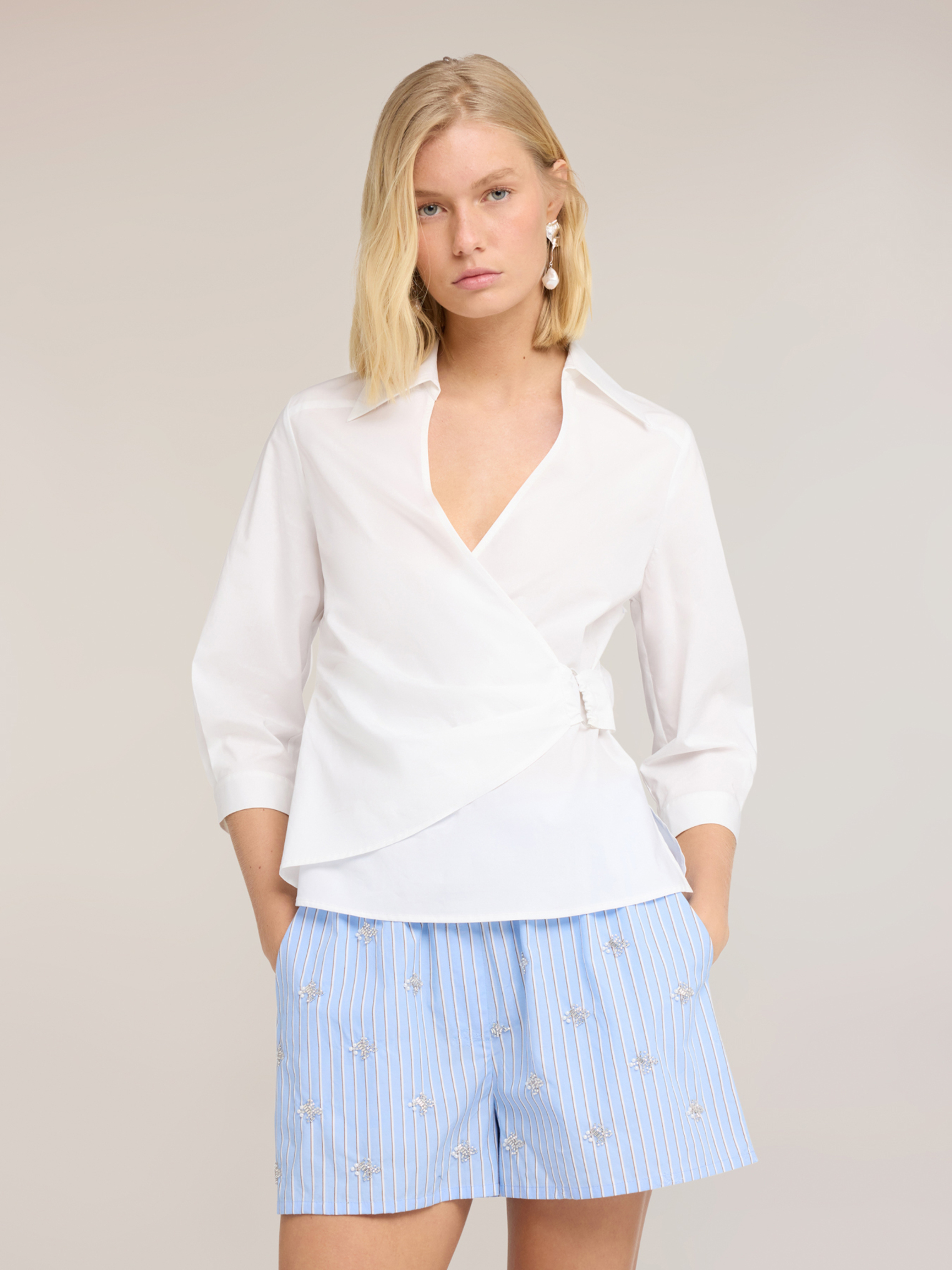 Chemise portefeuille, MOTIVI