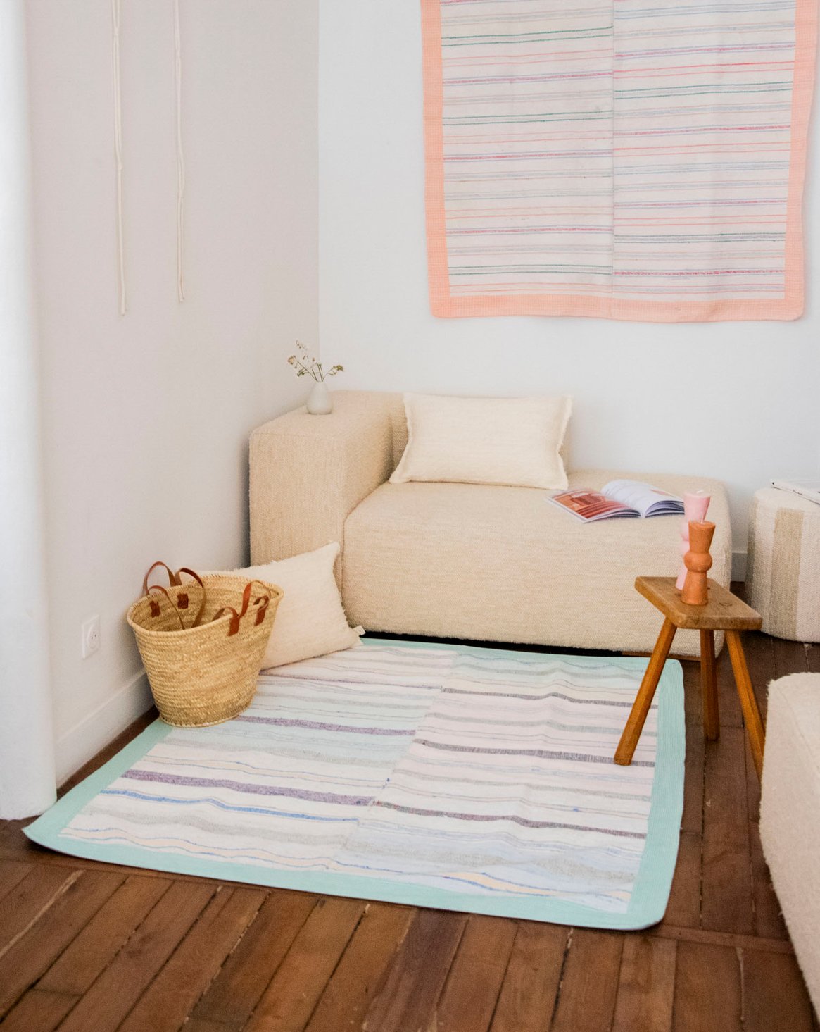 Tapis tissé à rayures bleu Olivier N°124 - Bon état, DEBONGOUT