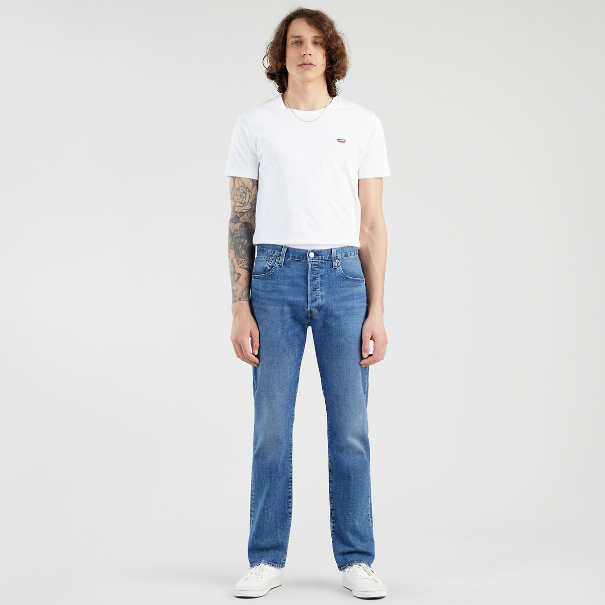 501(r) Straight Jeans in Mid Rise