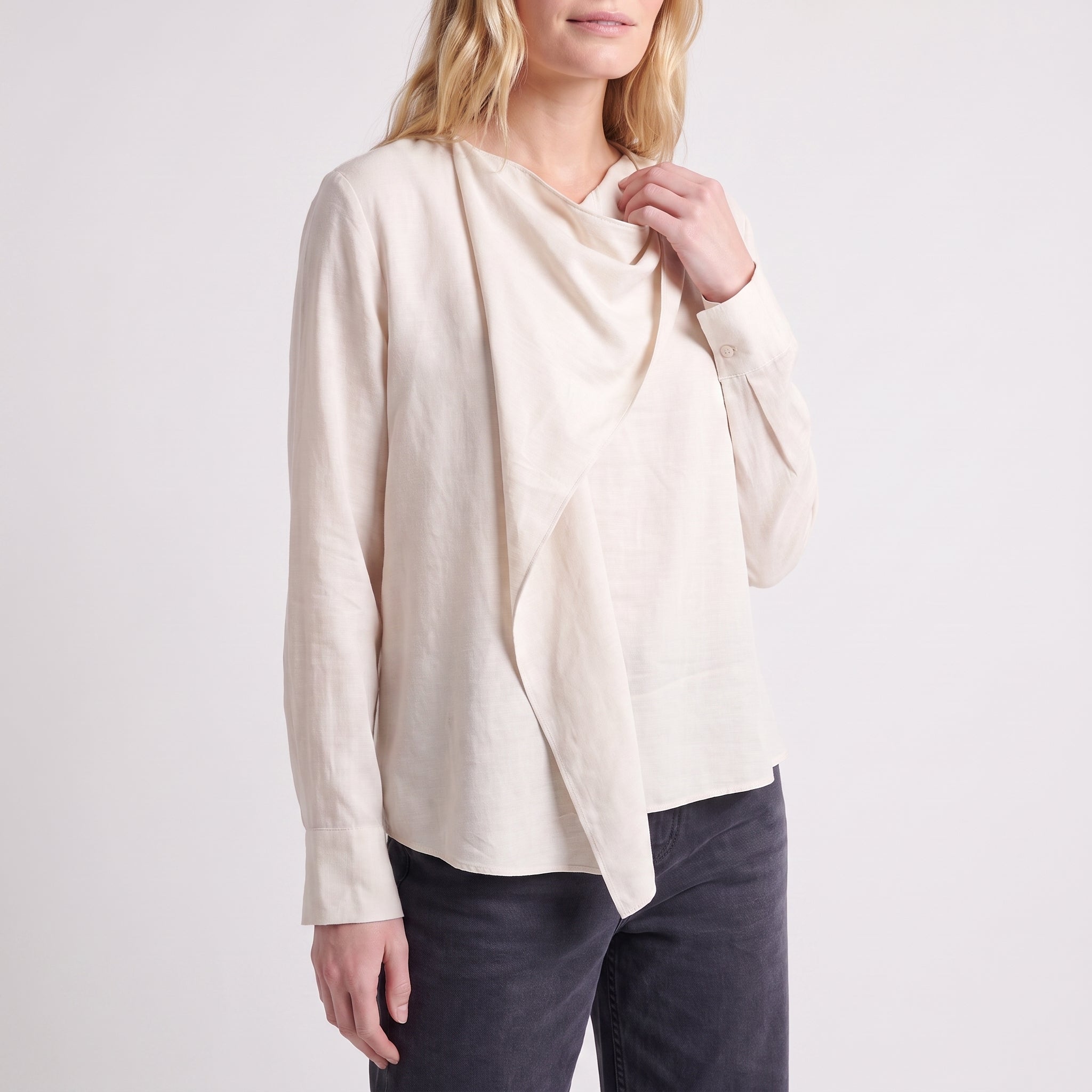 Blouse ample et fluide avec col drapé et manches longues ELELIS, ARTLOVE