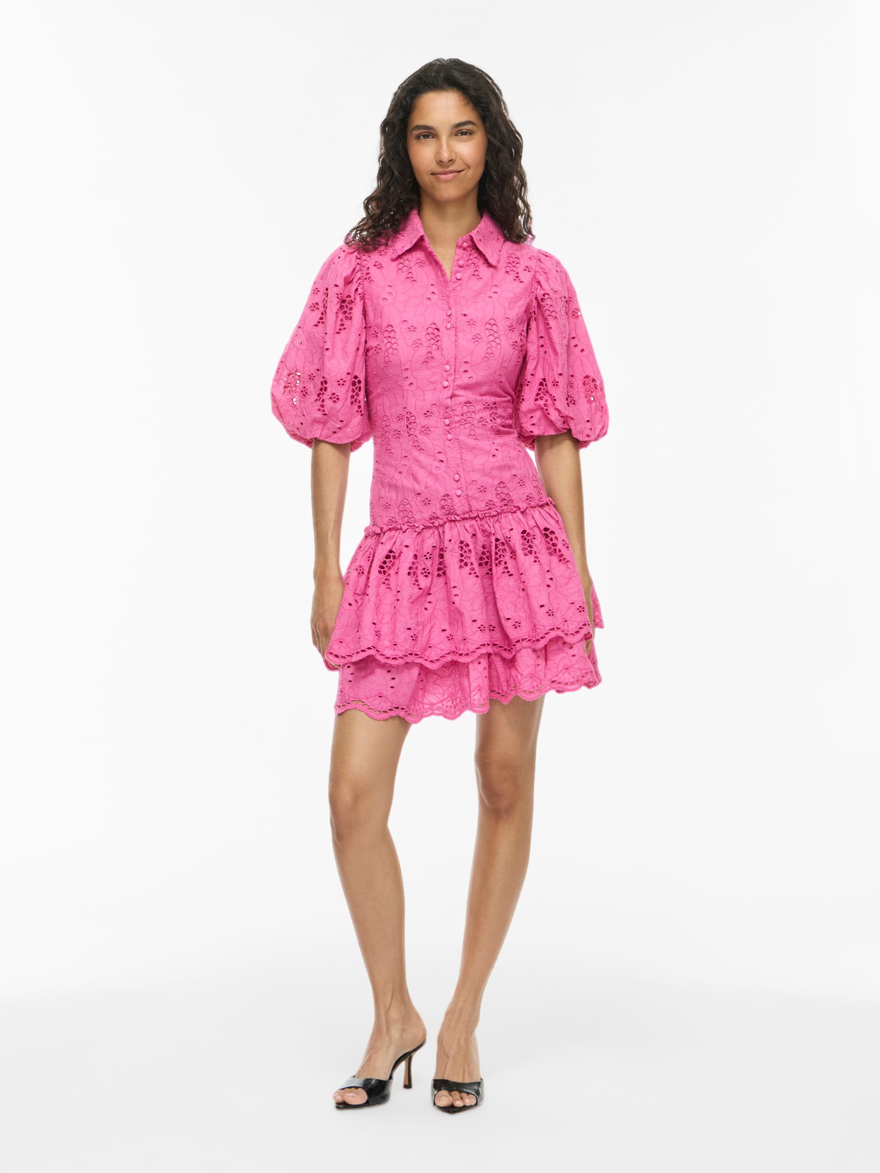 Robe Courte, VILA