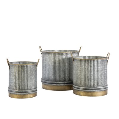 Set of 3 Distressed Metal Planters SO'HOME