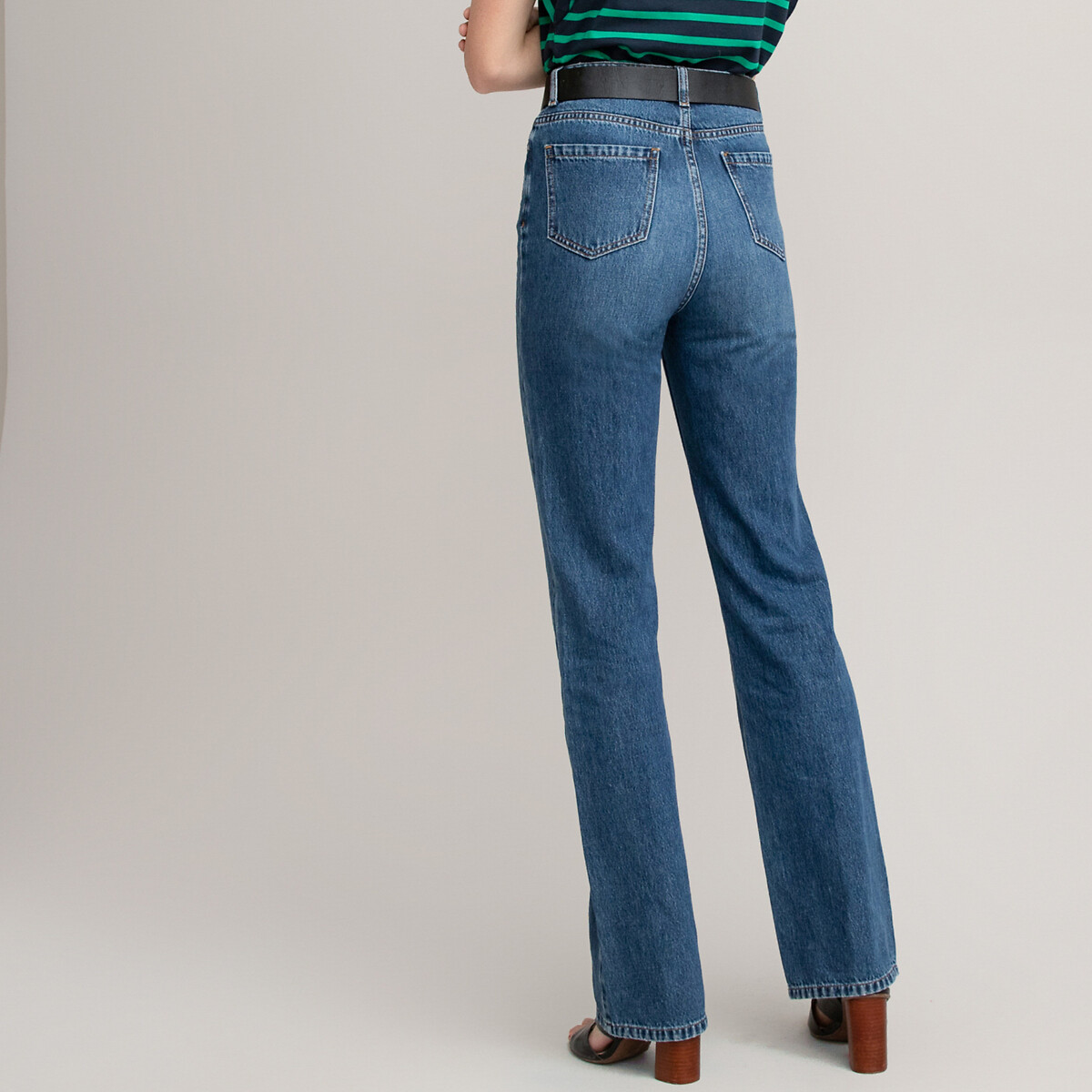 Wide leg jeans with high waist, length 