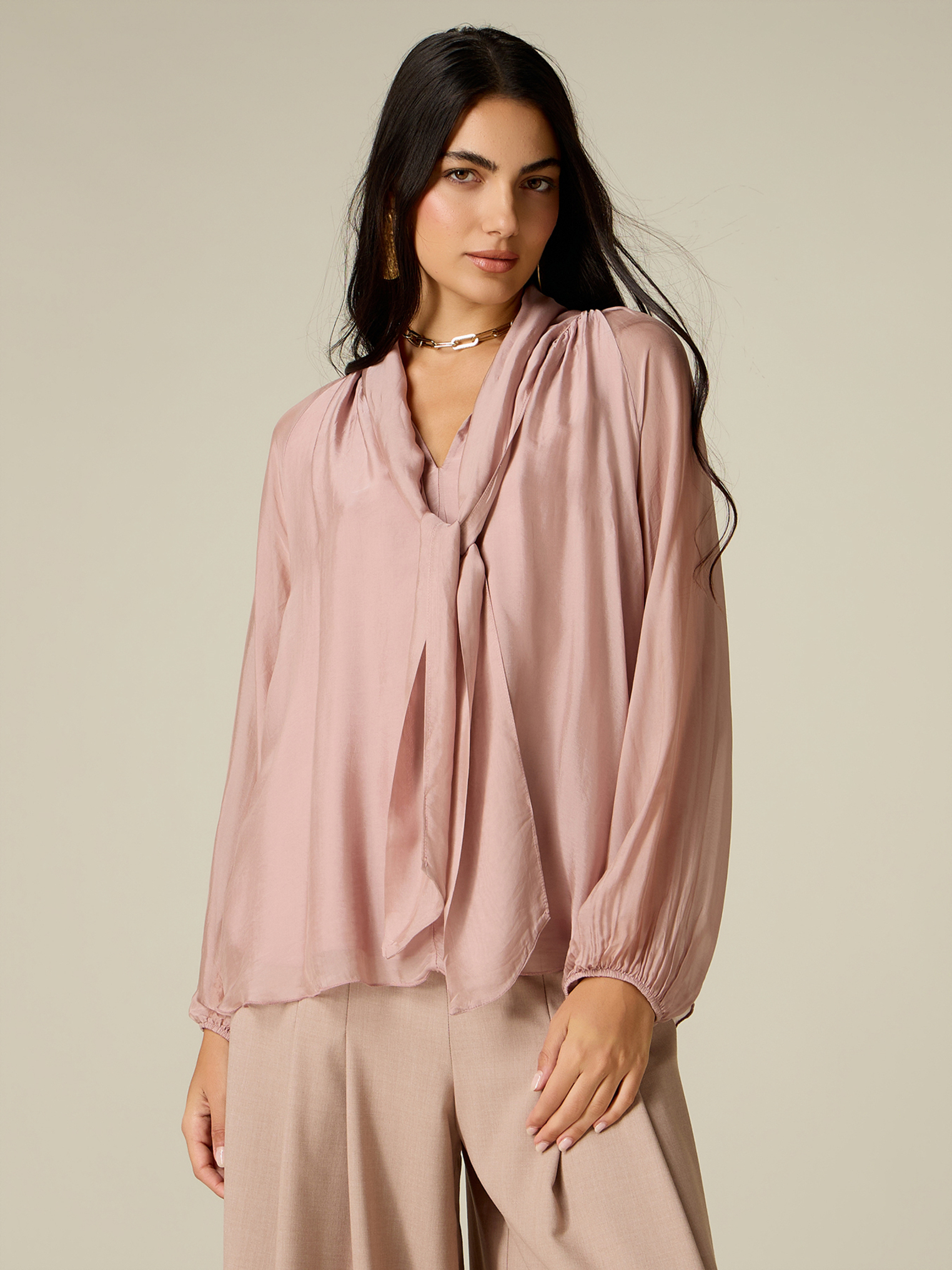 Blouse avec nœud, OLTRE
