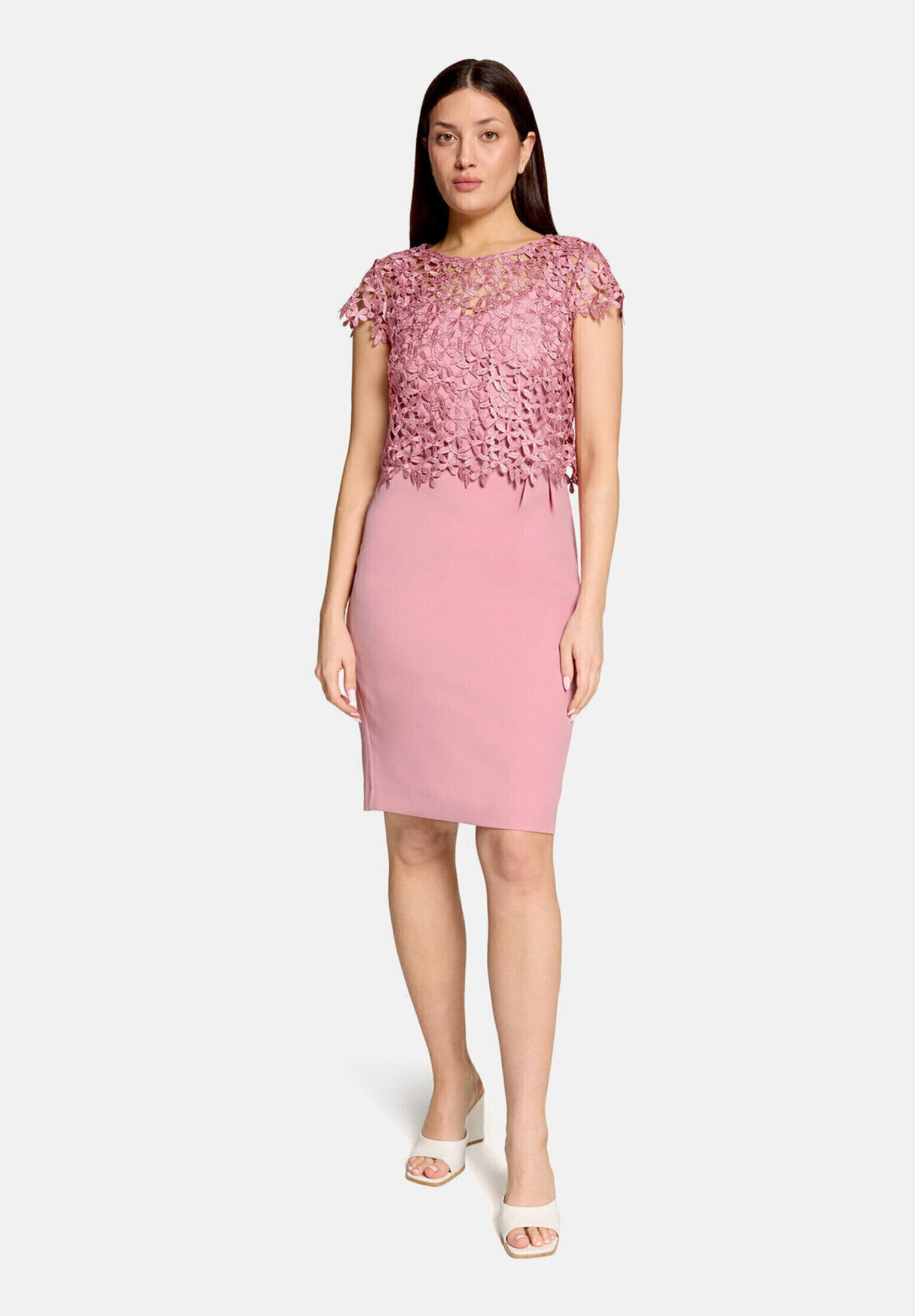 Robe droite en dentelle, VERA MONT