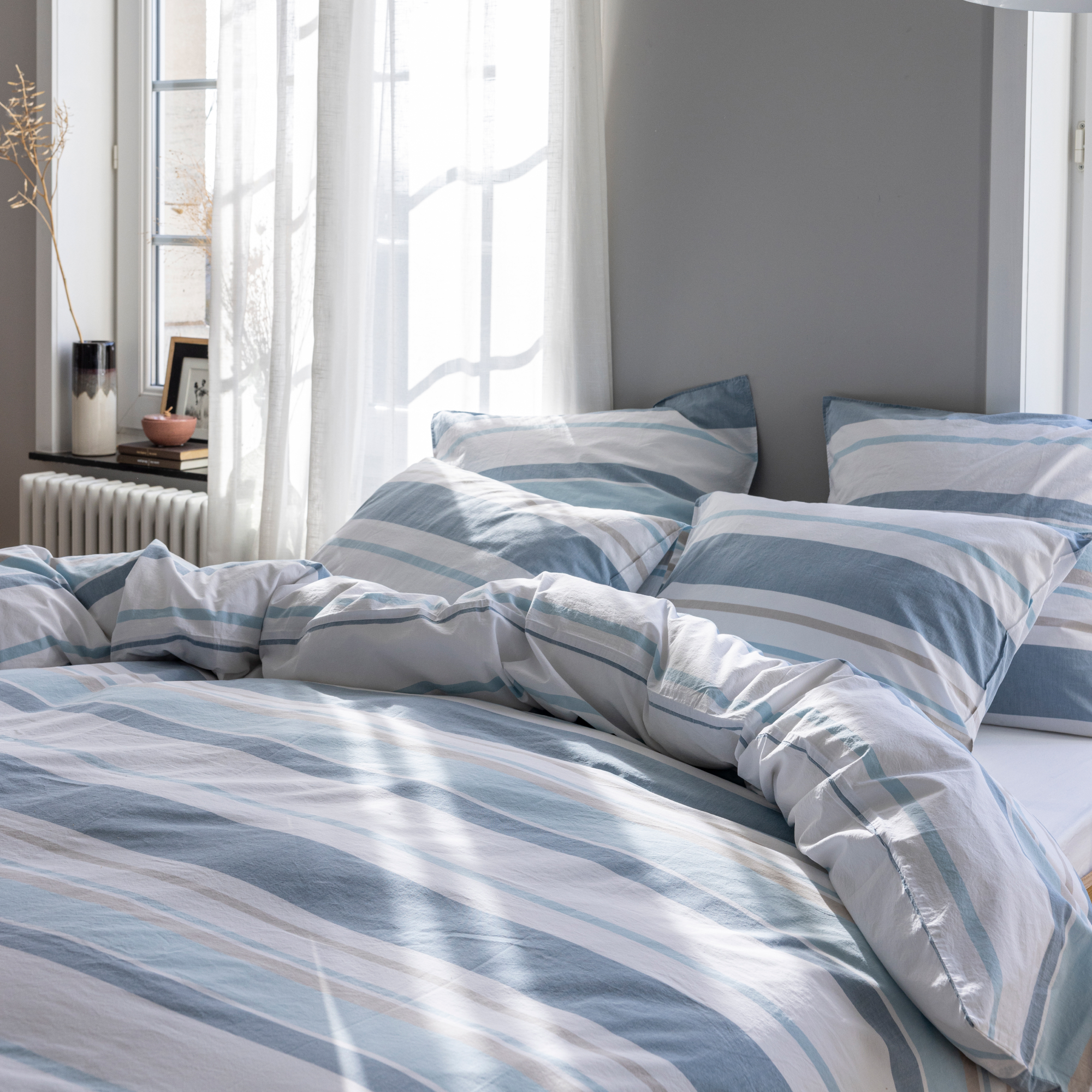 Housse de couette en percale de coton lavé, HORIZON BAYADÈRE, BLANC CERISE
