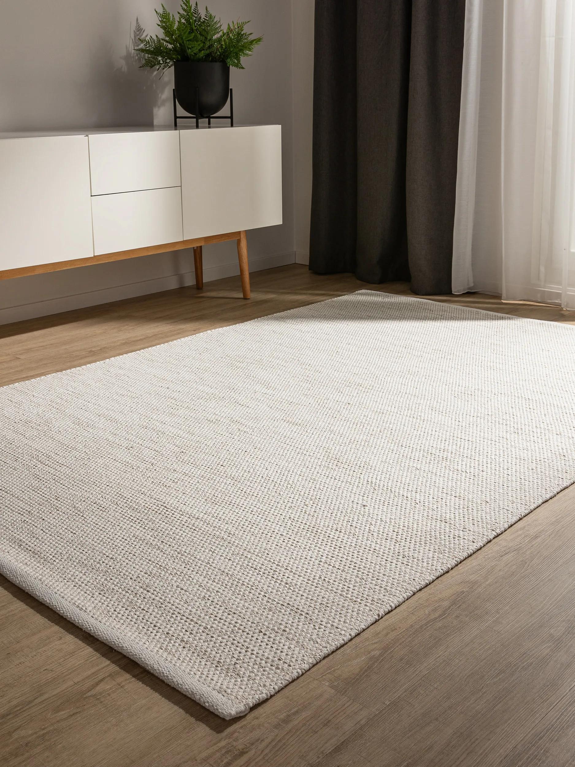 Tapis en coton tissé main RON, BENUTA