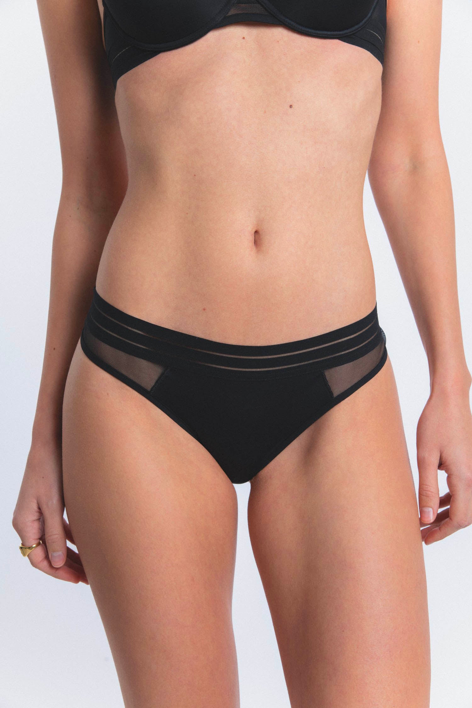 Tanga en microfibre et tulle NUFIT, MAISON LEJABY