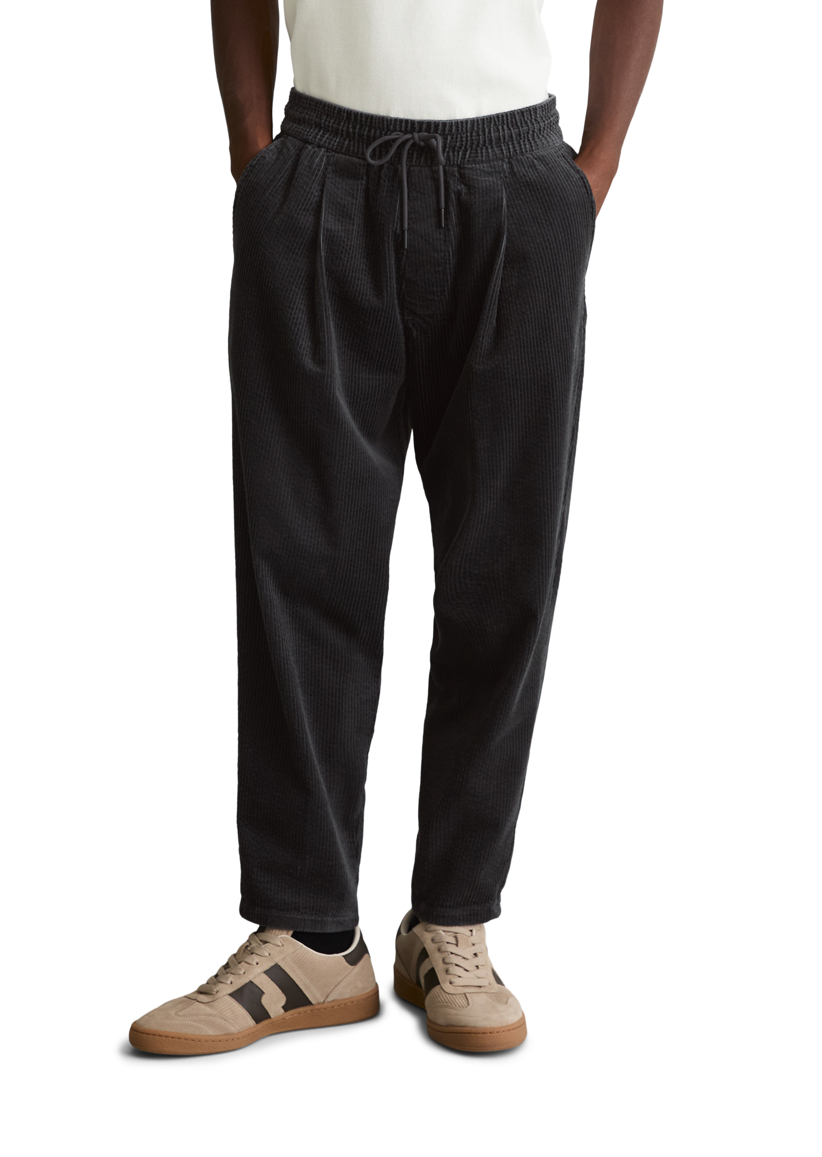 Pantalon en velours côtelé modèle Viggo, coupe décontractée et longueur raccourcie en pur coton biologique, MARC O’POLO DENIM