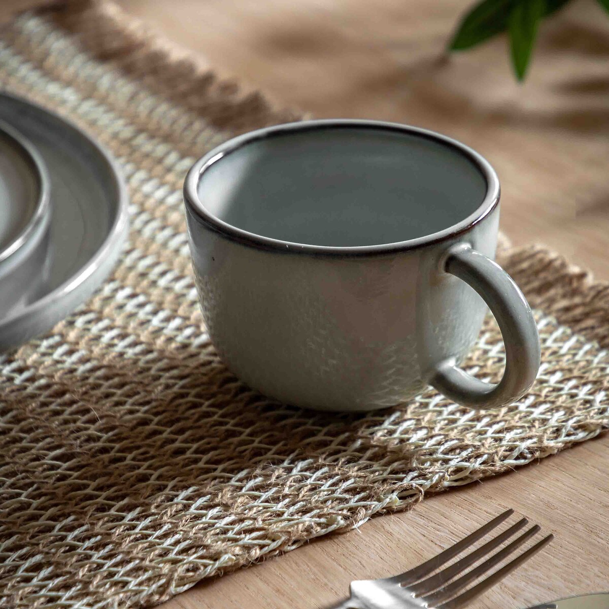 Set of 4 Reactive Glaze Mugs in Pale Grey, ÉDITÉ
