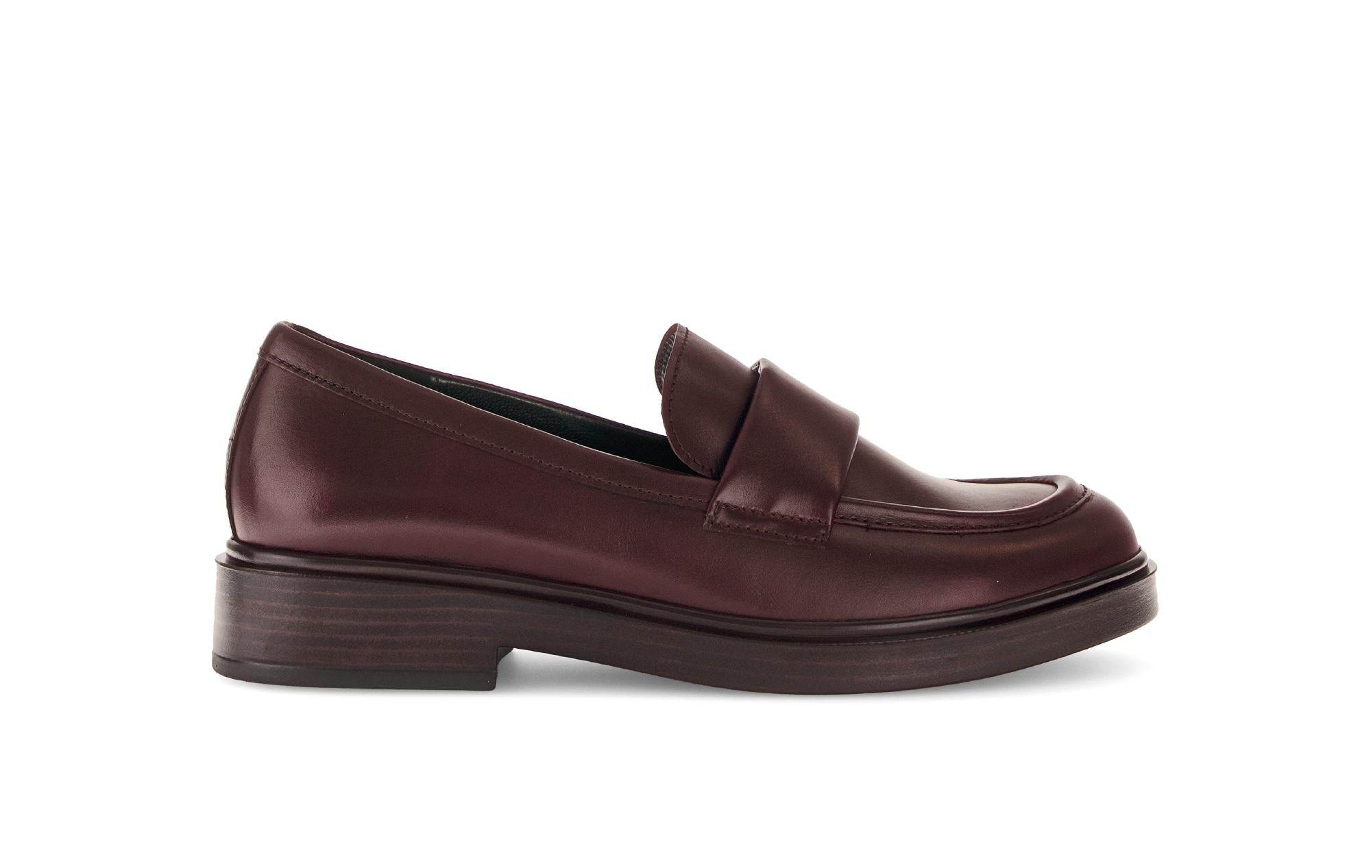 Mocassins en cuir lisse à talon décroché, GABOR