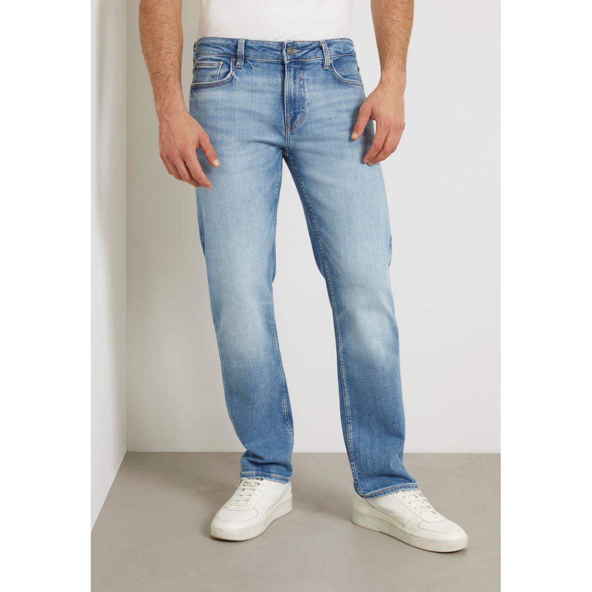 Jeans guess taille online basse