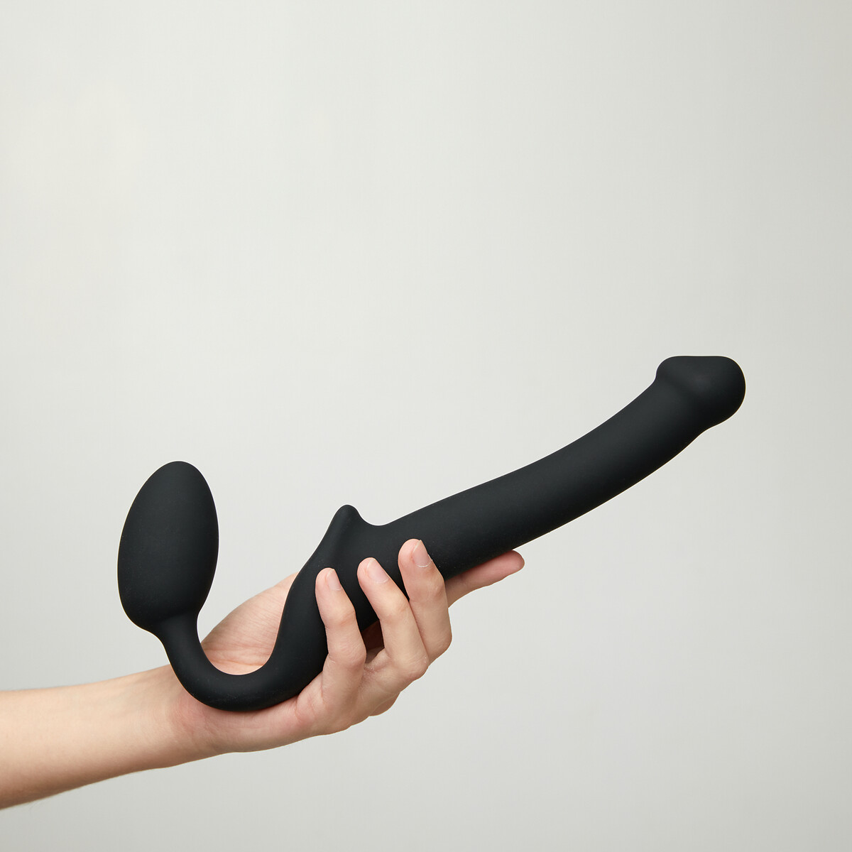 Stimulateur Strap On semi réaliste taille S, STRAP-ON-ME