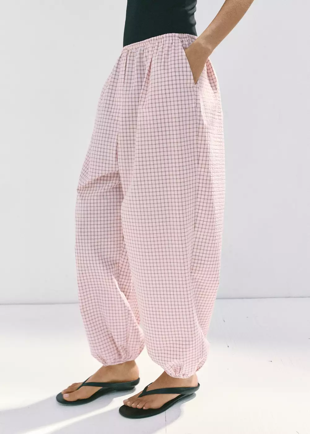 Pantalon bouffant à carreaux, MANGO