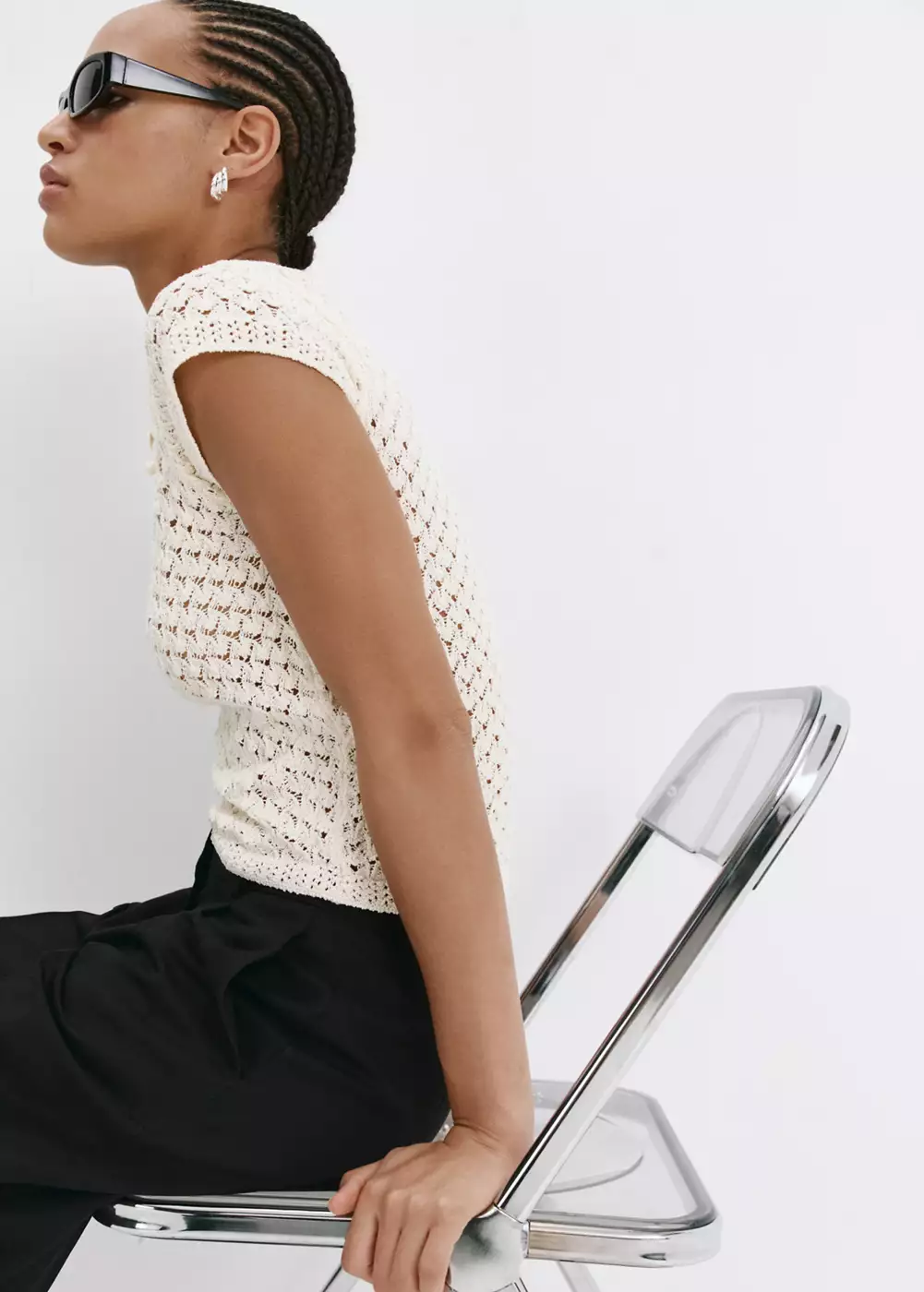 Pull en maille ajourée à brandebourgs, MANGO