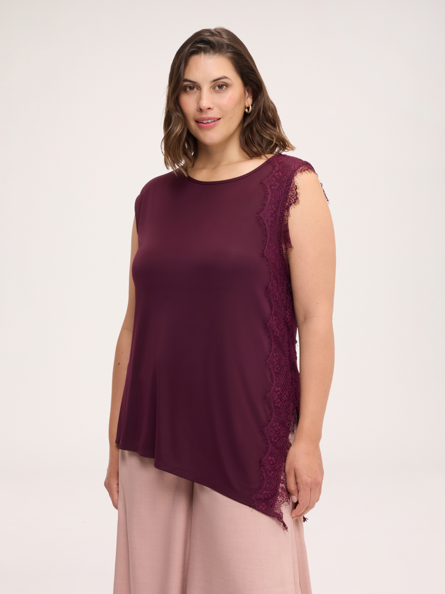 Haut asymétrique à bordure en dentelle, FIORELLA RUBINO
