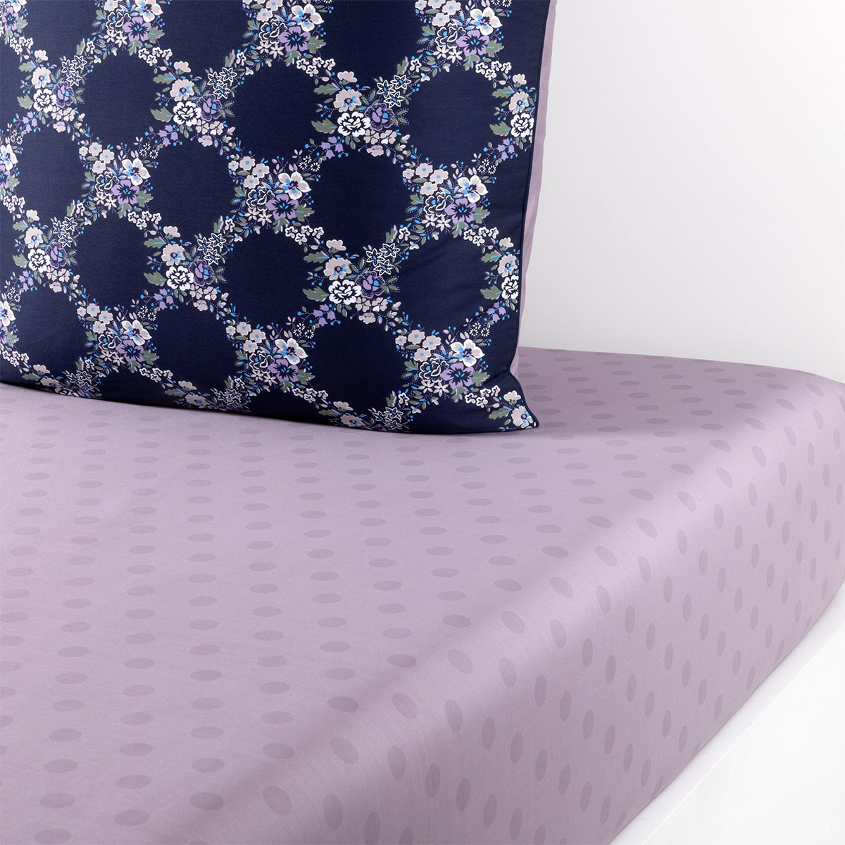 Drap housse en satin, K DOTS, KENZO HOME
