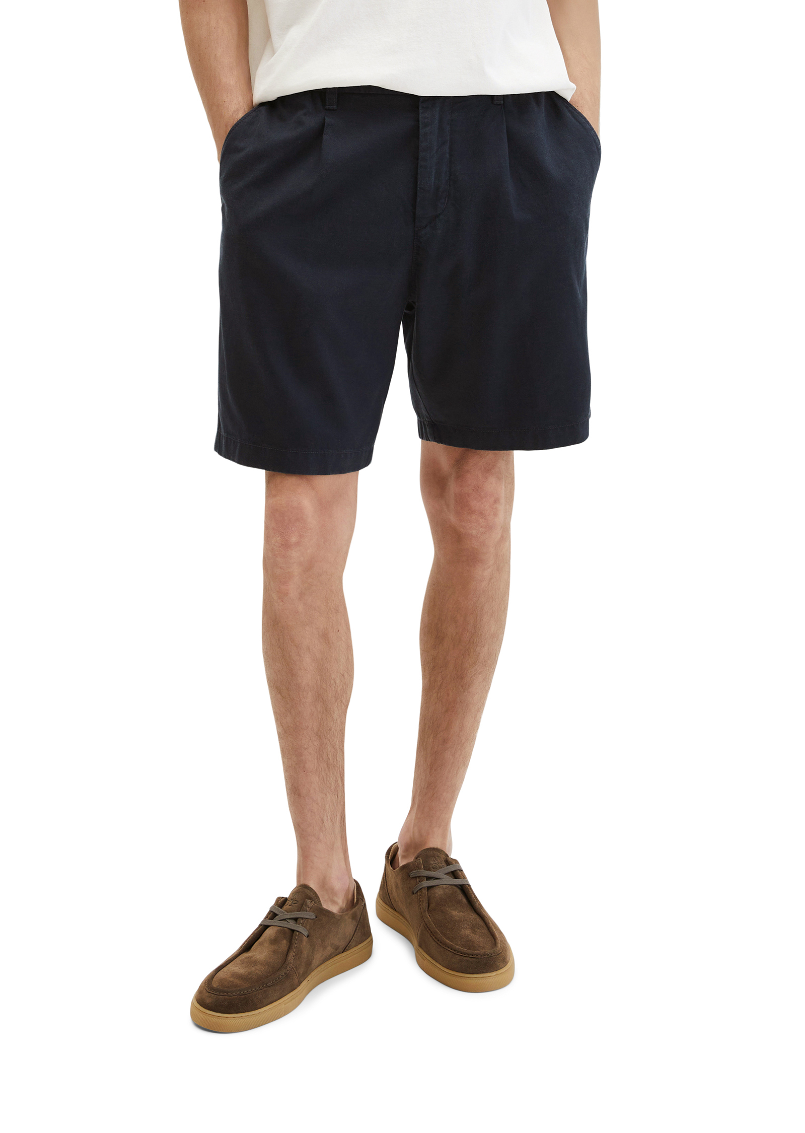 Short modèle Eksjö Jogger pleats relaxed en mélange de TENCEL™ Lyocell et de lin, MARC O'POLO