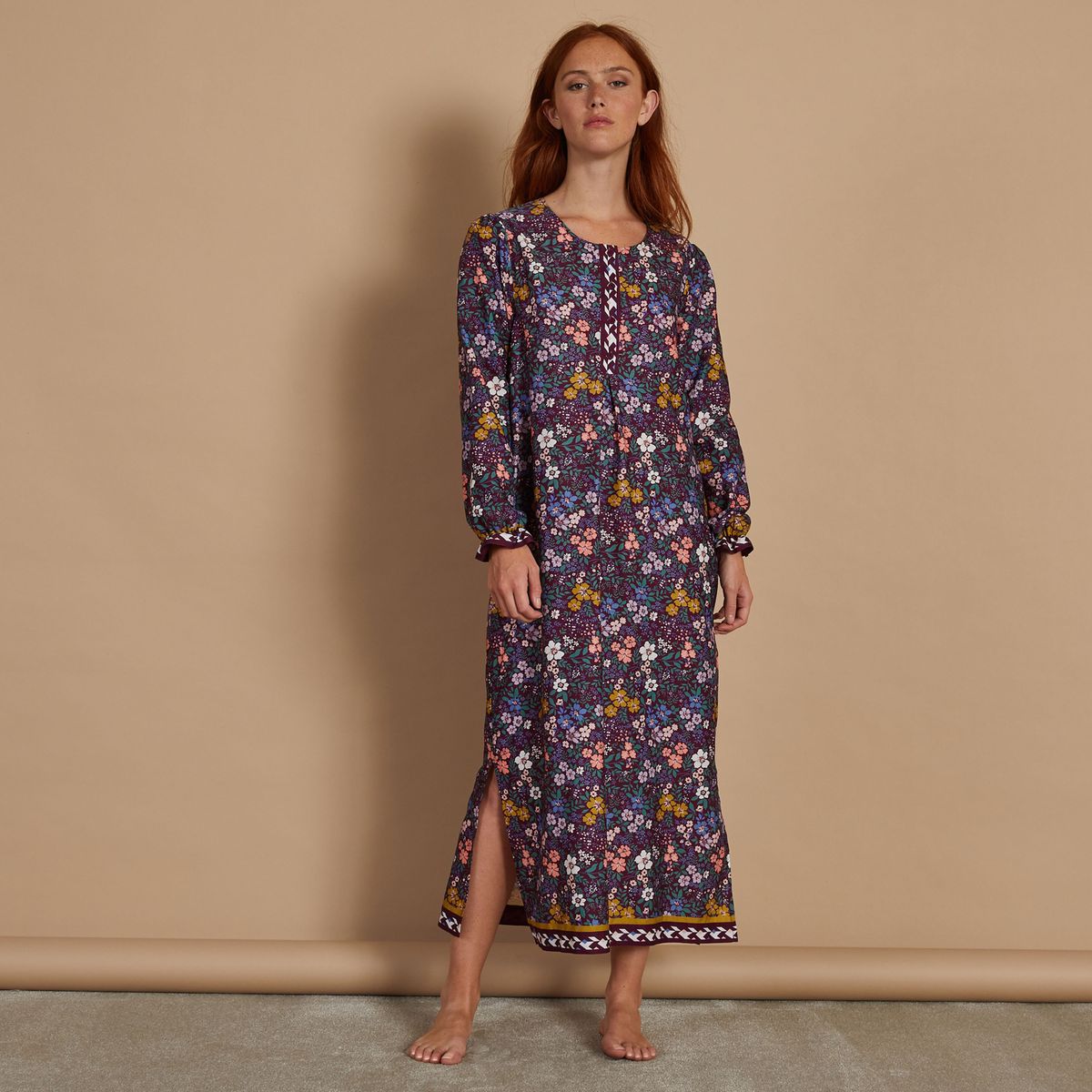 Chemise de nuit longue col rond en satin de coton mabon grenat Laurence Tavernier La Redoute