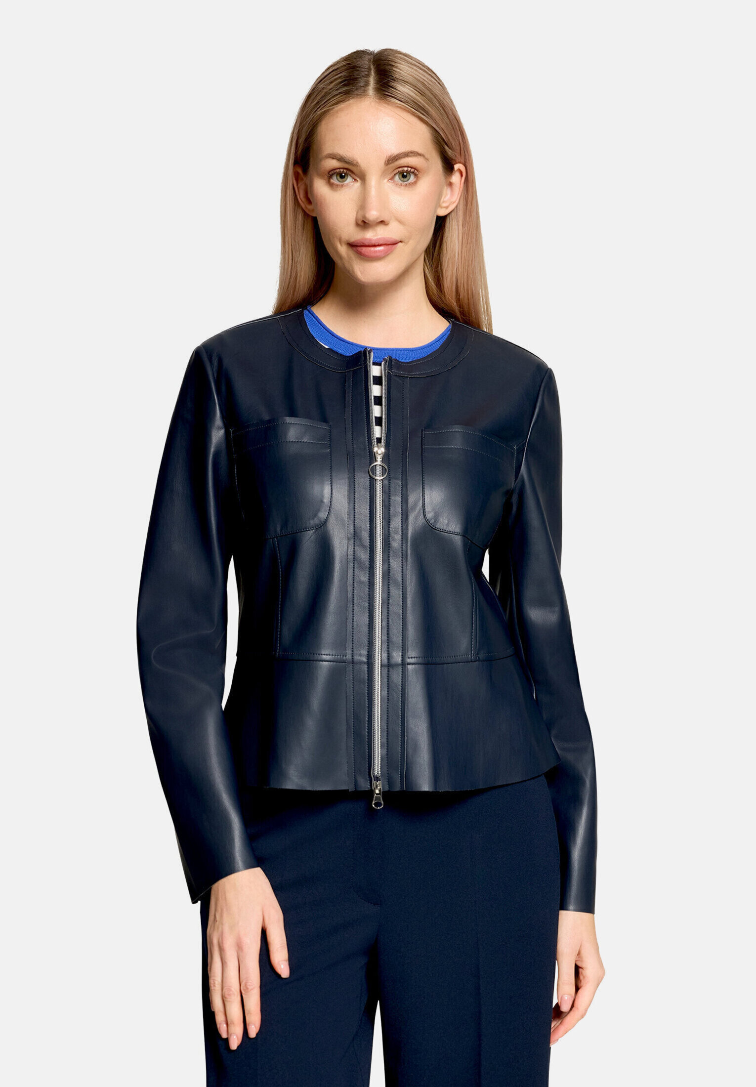 Blazer court à fermeture zippée, BETTY BARCLAY