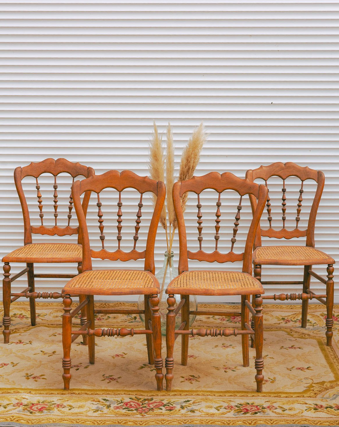 Lot de 4 chaises en bois et cannage Claude N°1559 - Bon état, DEBONGOUT