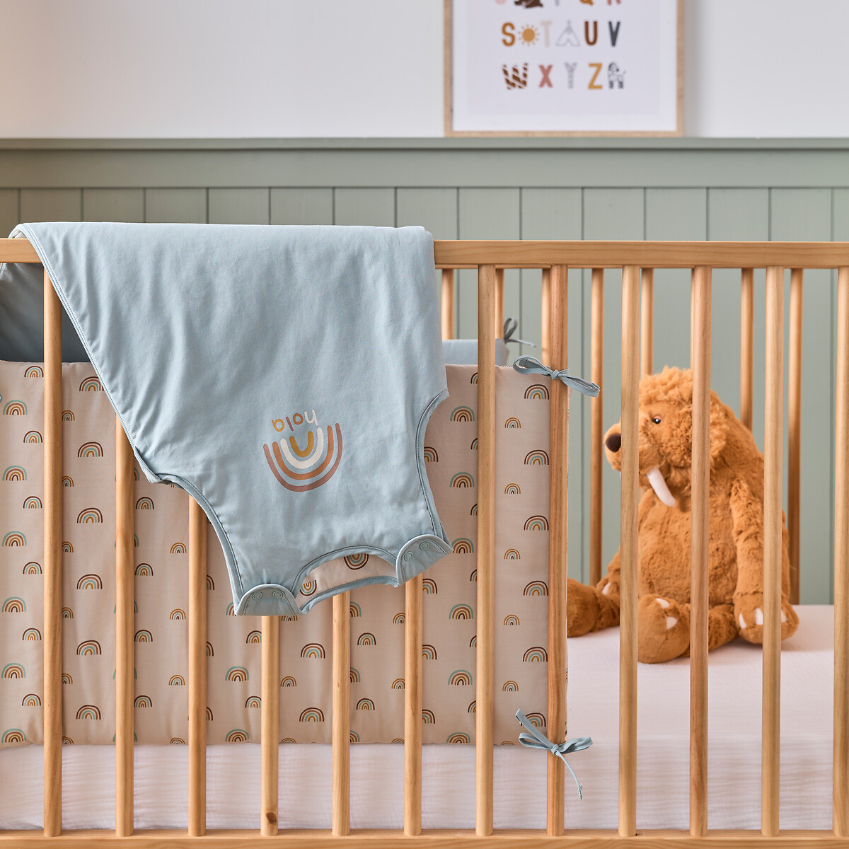 Millie and clearance boris cot bumper