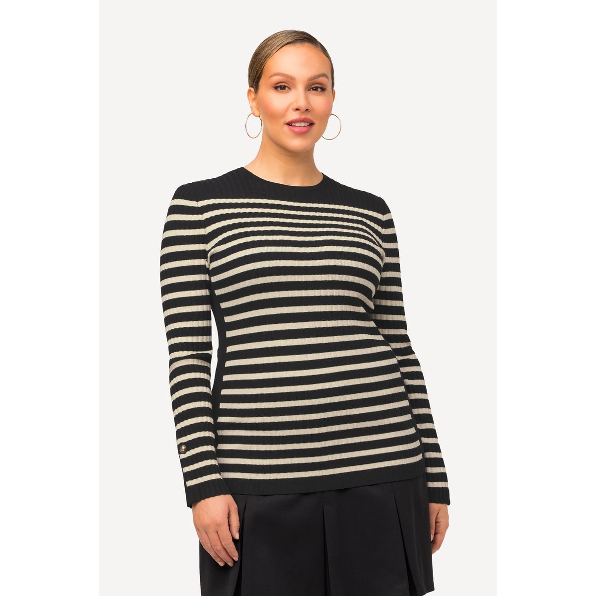 Pull col rond et manches longues
