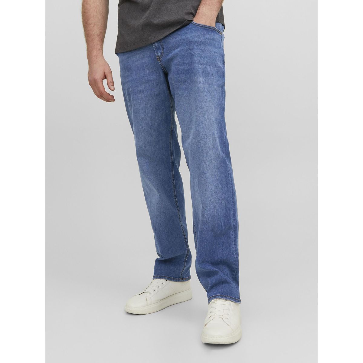 Jean coupe tapered outlet
