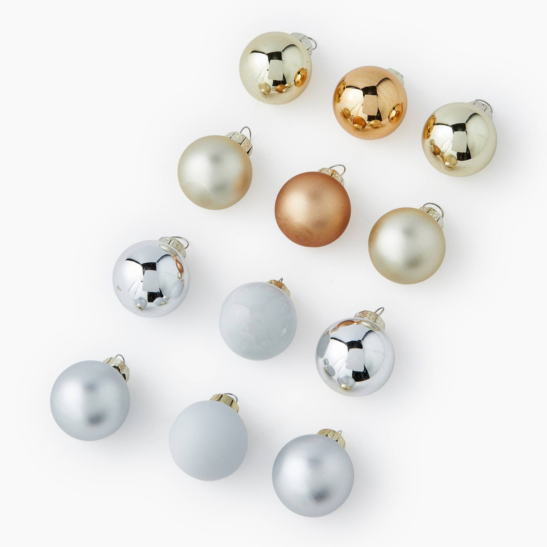 Boite de 12 mini boules en plastique multicolore, MONOPRIX