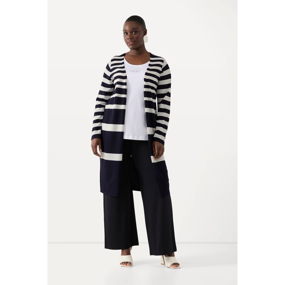 Gabarel Knit Cardigan in Bleu Nuit from Suncoo