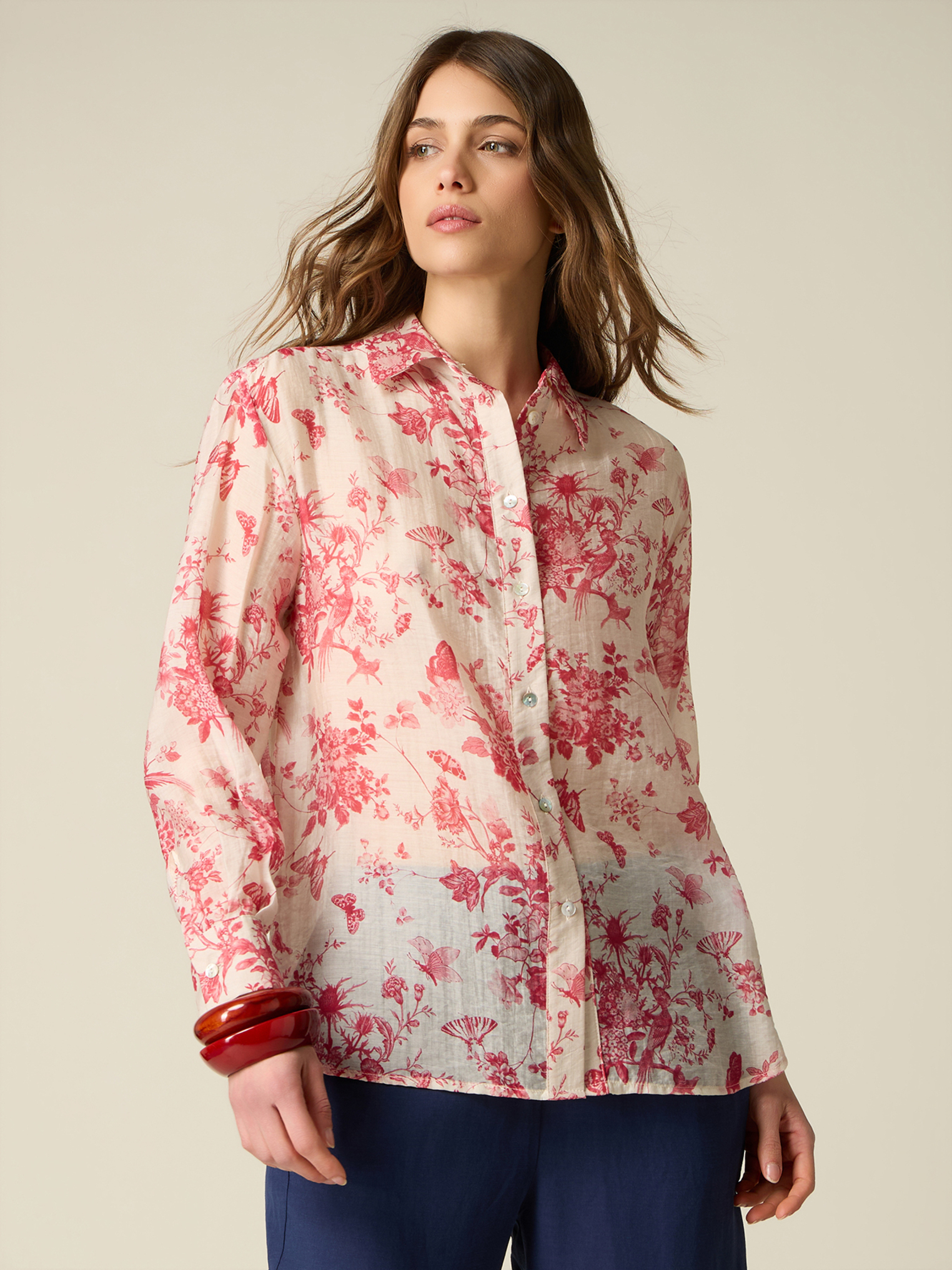Chemise fantaisie, OLTRE