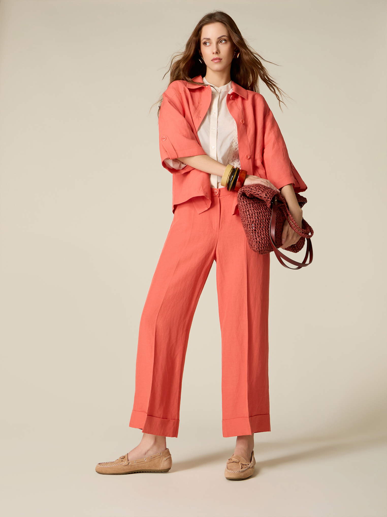 Pantalon cropped, OLTRE