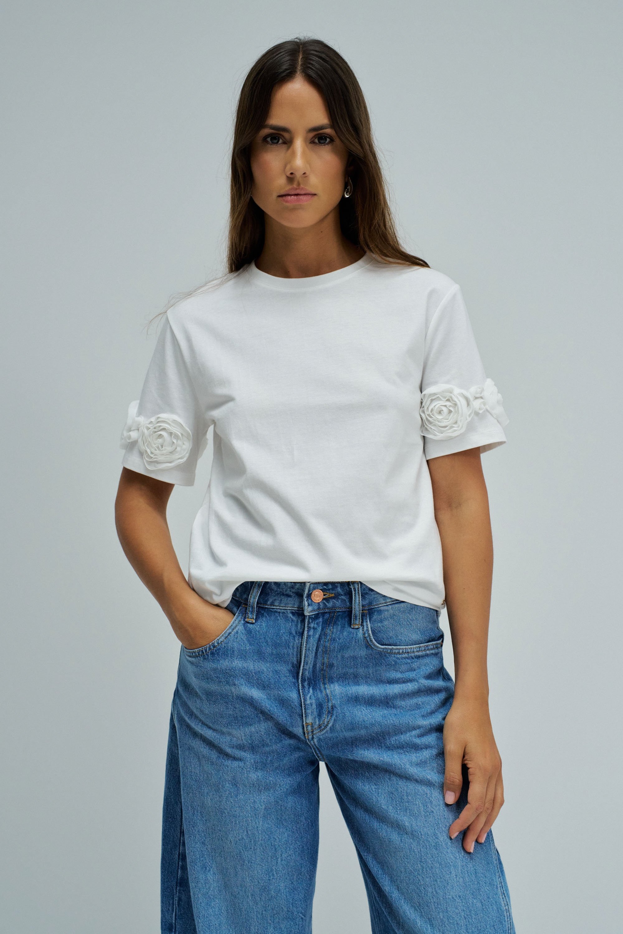 T-SHIRT AVEC APPLICATIONS FLORALES TRIDIMENSIONNELLES, SALSA JEANS