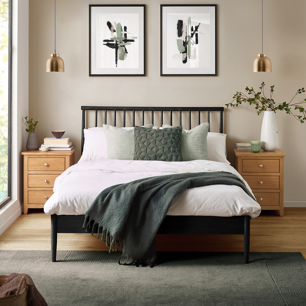 Belrose Spindle Oak Bed, SO'HOME