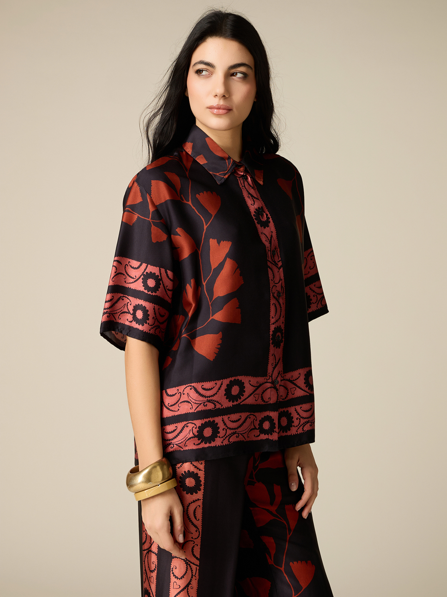 Chemise fantaisie, OLTRE