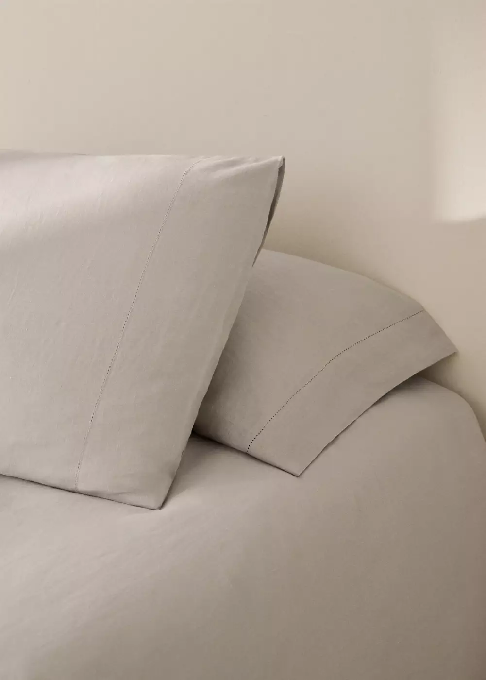 Taie d'oreiller lin lavé ajouré 45x110 cm, MANGO HOME